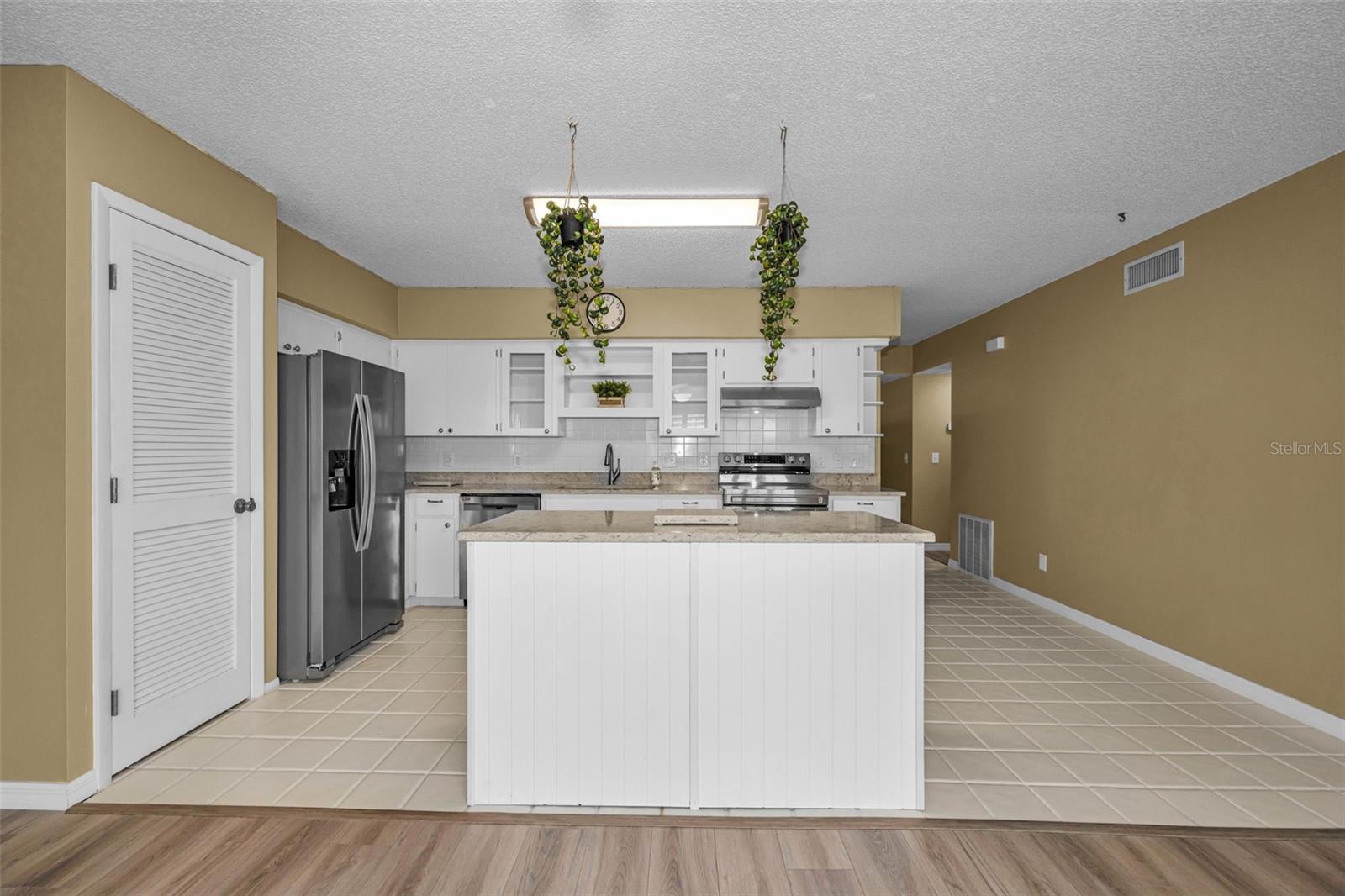 2223 PHILIPPINE DR #35, CLEARWATER, FL — photo 17