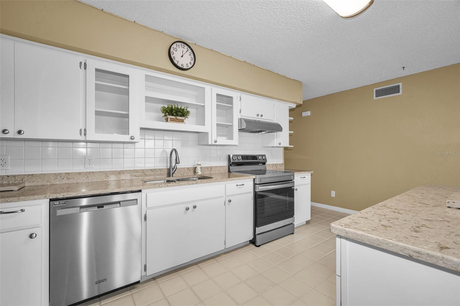 2223 PHILIPPINE DR #35, CLEARWATER, FL — photo 19