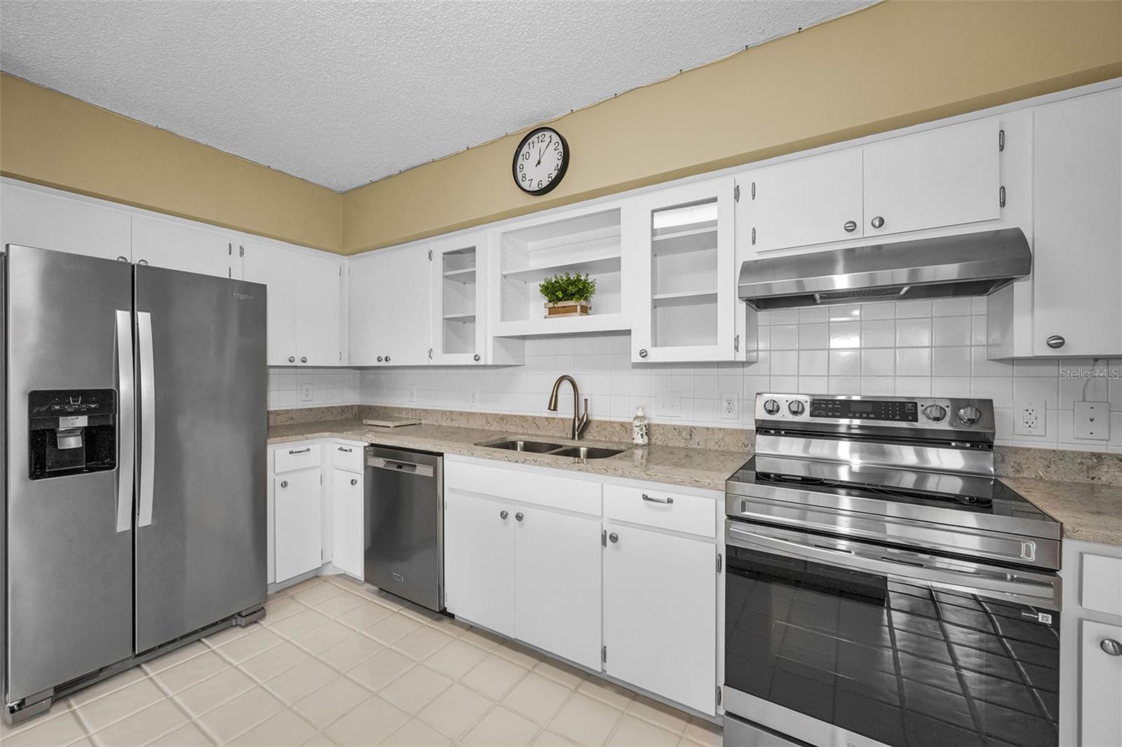 2223 PHILIPPINE DR #35, CLEARWATER, FL — photo 20