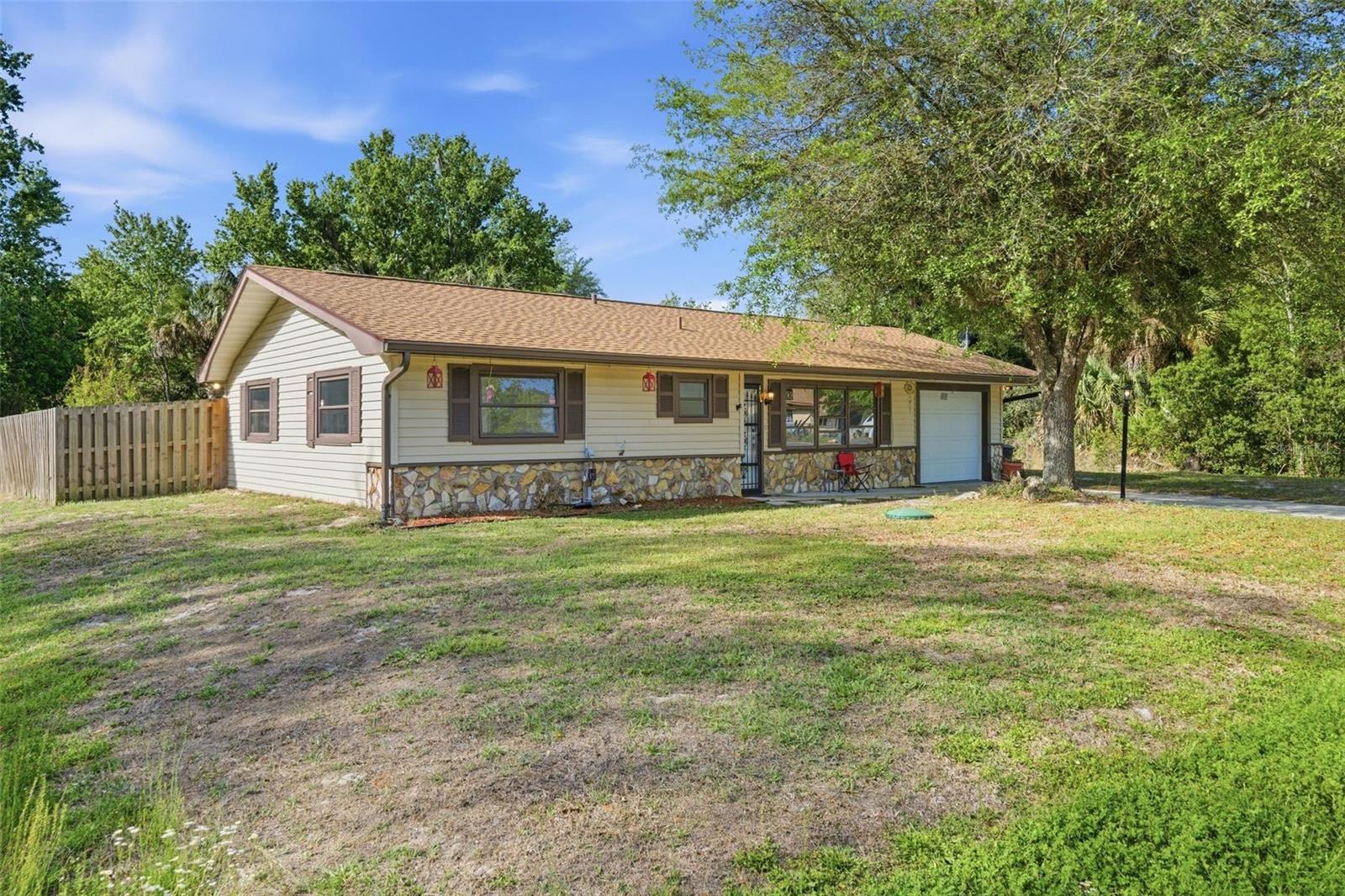 6822 W DORIS MARETTA LN, HOMOSASSA, FL — photo 2