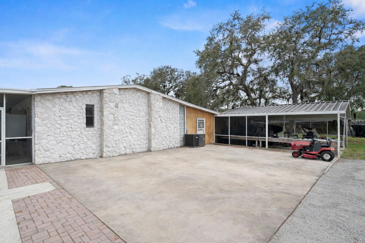 40945 BEACH RD, EUSTIS, FL — photo 94