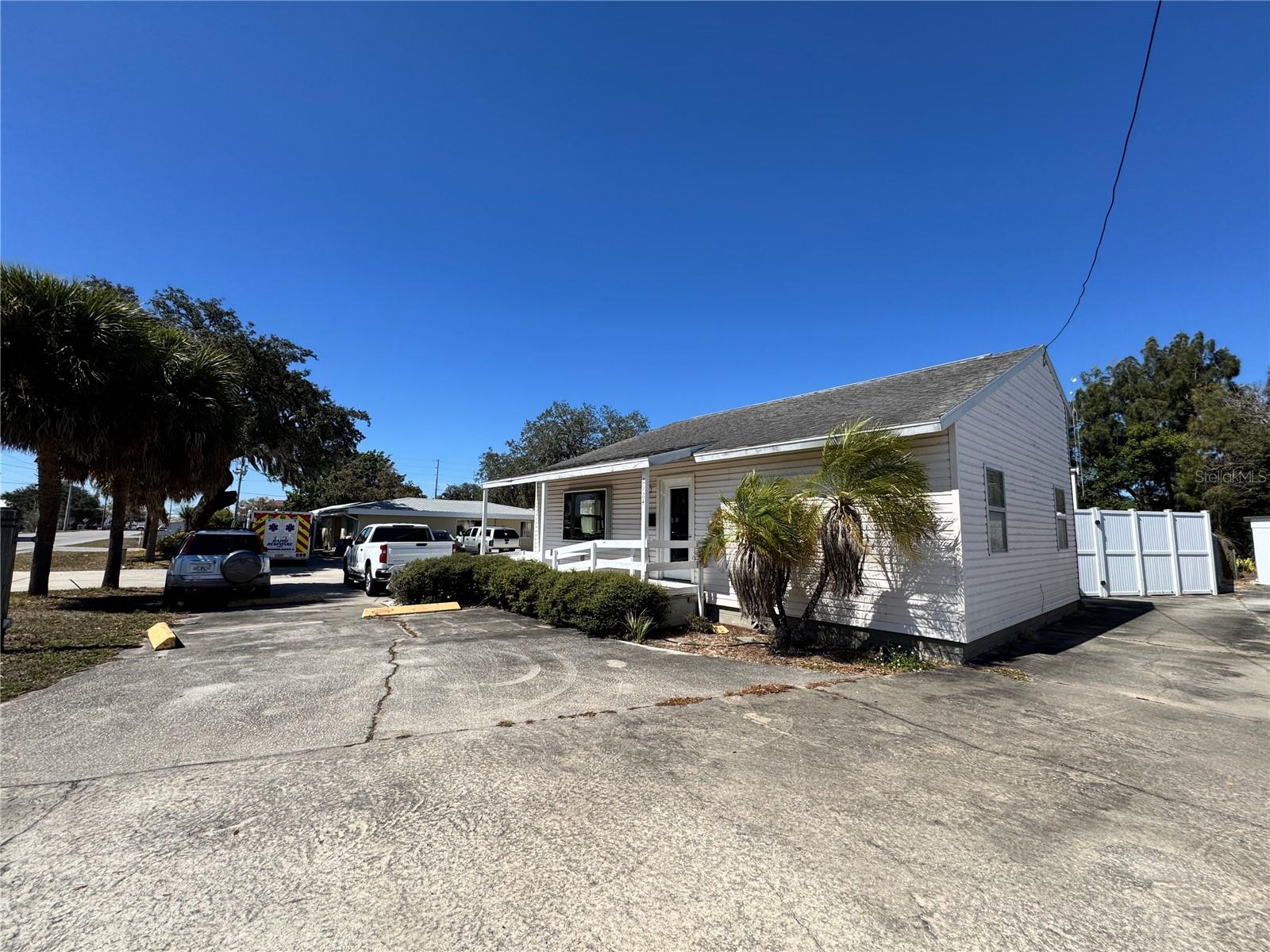 2924 KENILWORTH BLVD, SEBRING, FL — photo 2