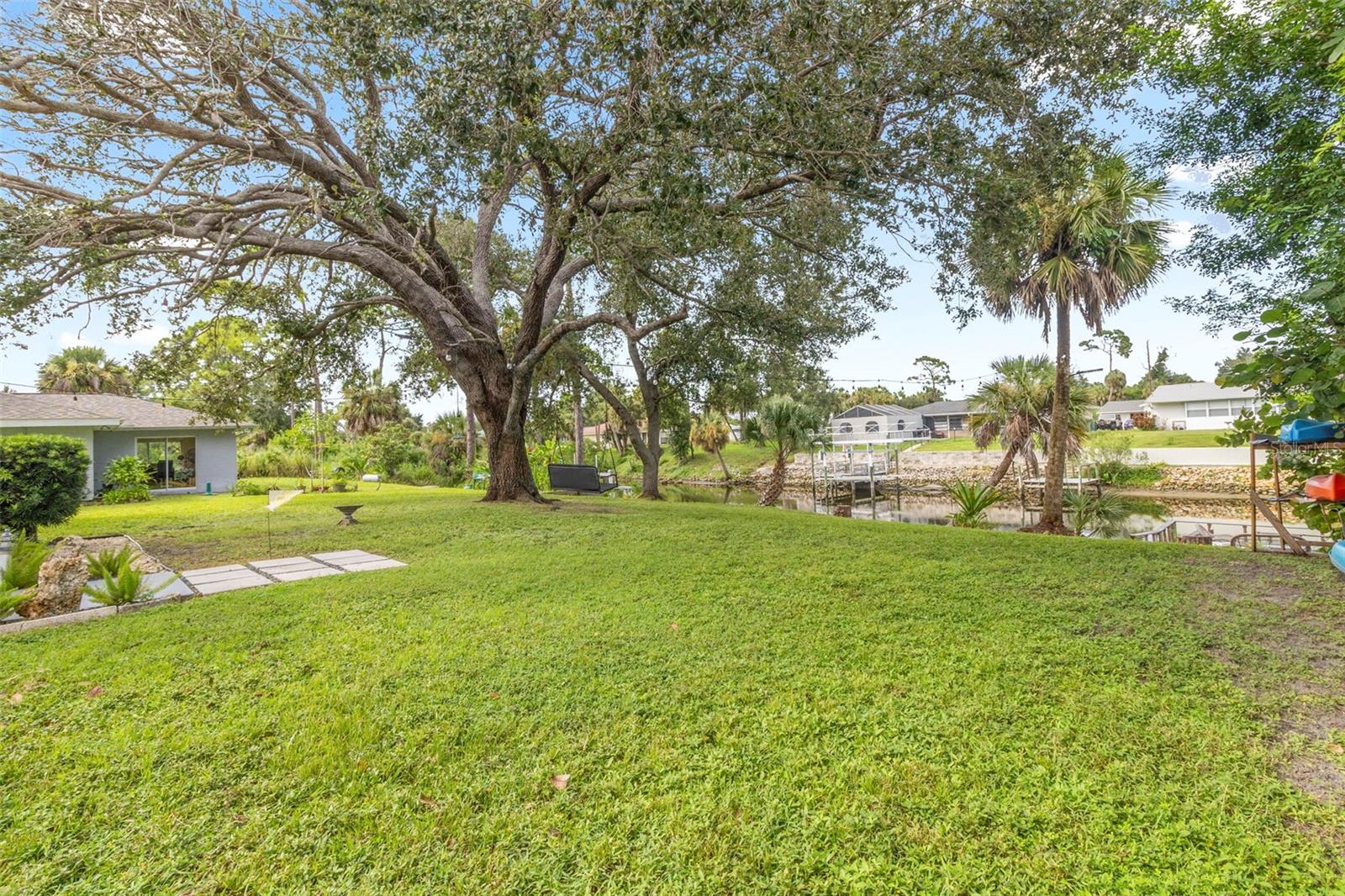 2586 AUBURN BLVD, PORT CHARLOTTE, FL — photo 29