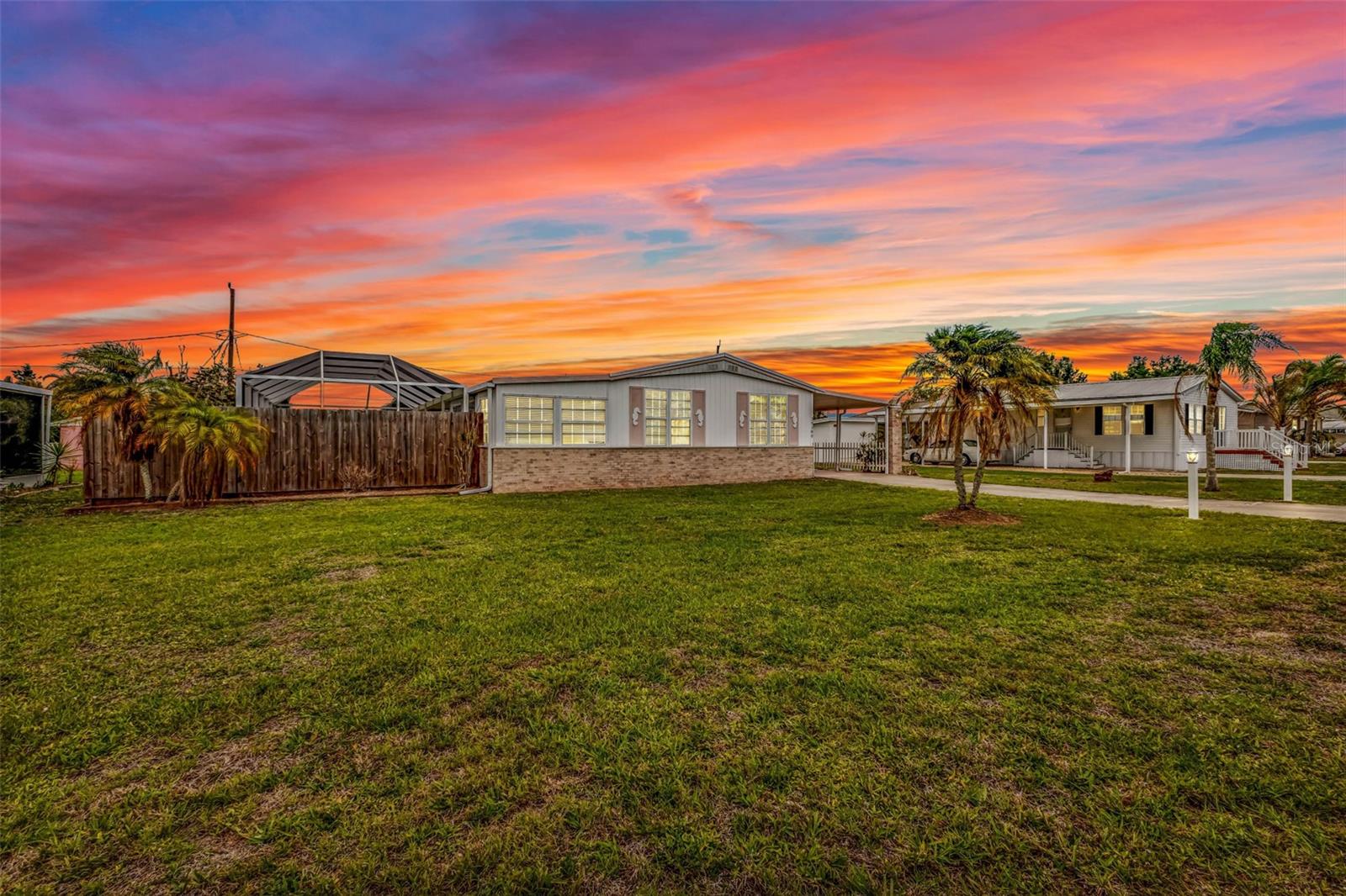 29180 CRAWFORD AVE, PUNTA GORDA, FL