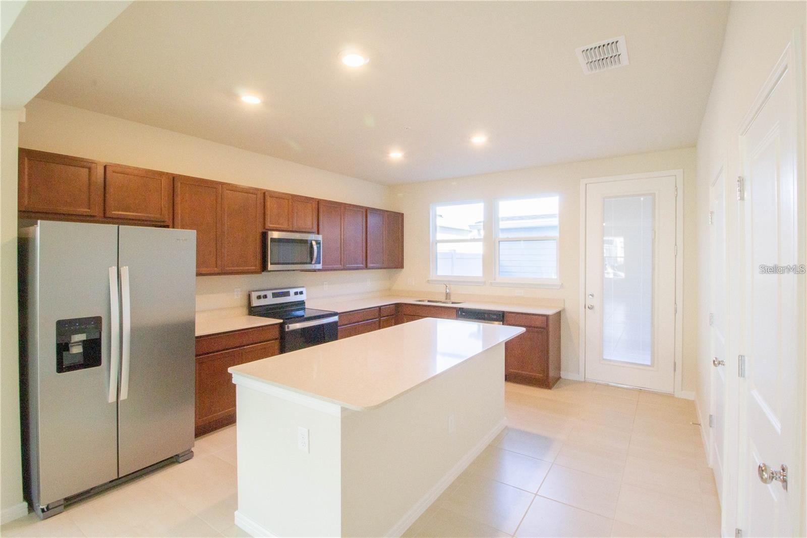 10355 FOLLY BEACH RD, ORLANDO, FL — photo 3