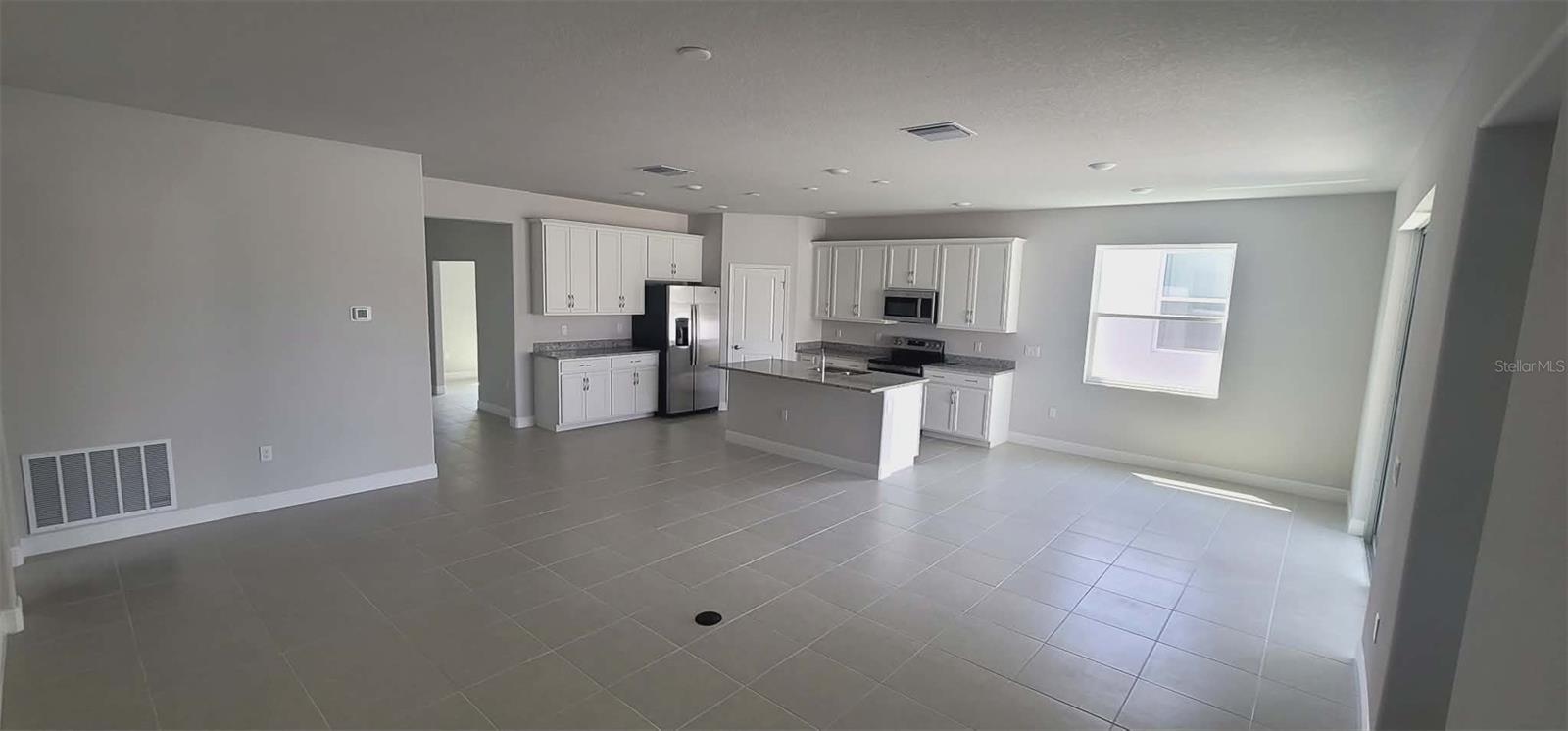 9273 HIGHLAND HILLS DR, HUDSON, FL — photo 2