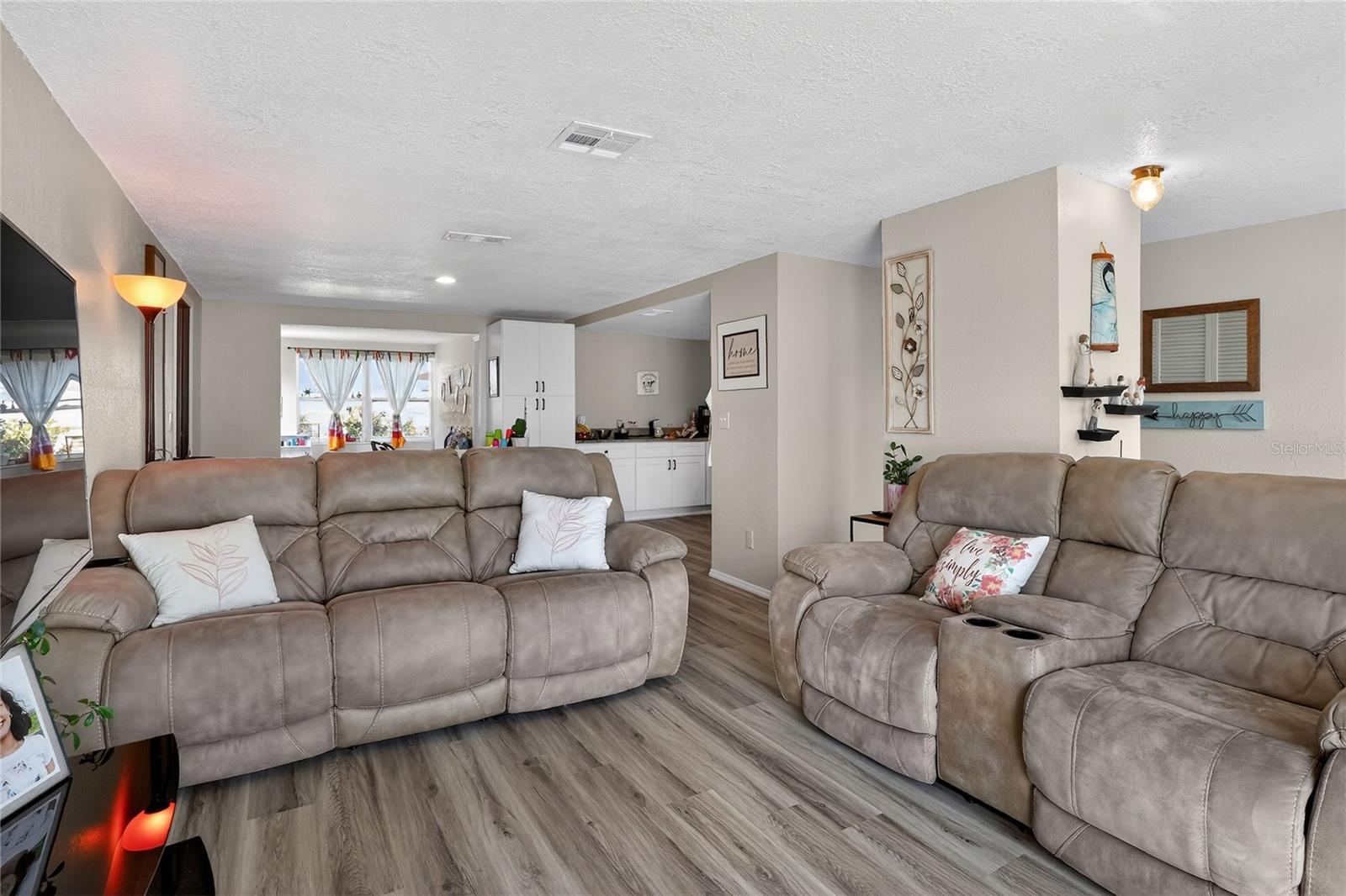 6108 FAIRWAY BLVD, APOLLO BEACH, FL — photo 10