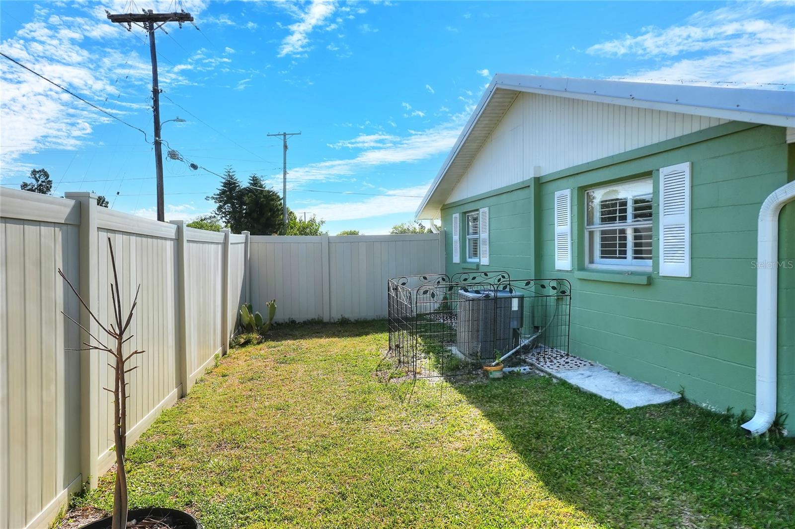 6108 FAIRWAY BLVD, APOLLO BEACH, FL — photo 38