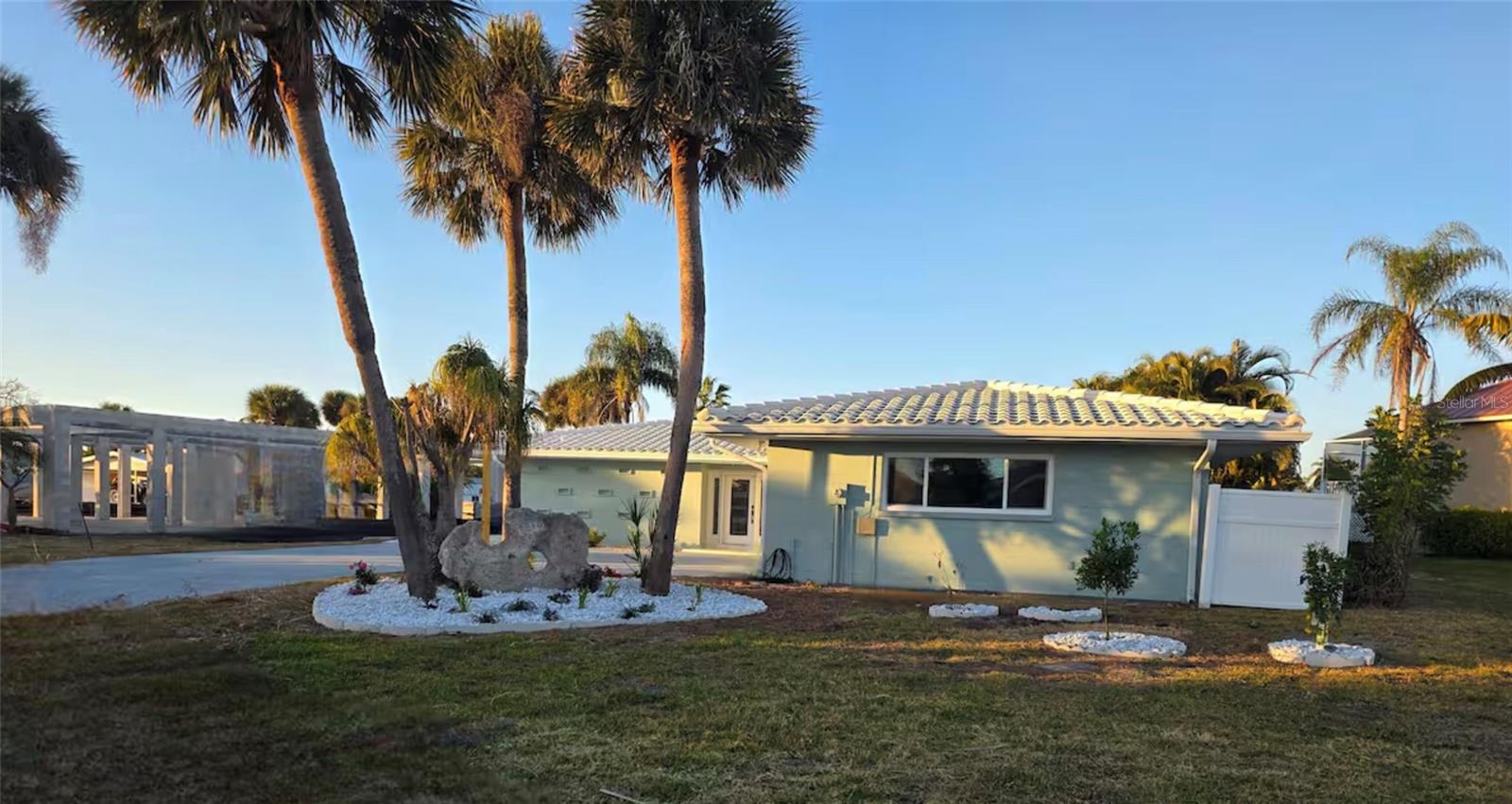212 BAHIA VISTA DR, ENGLEWOOD, FL — photo 2