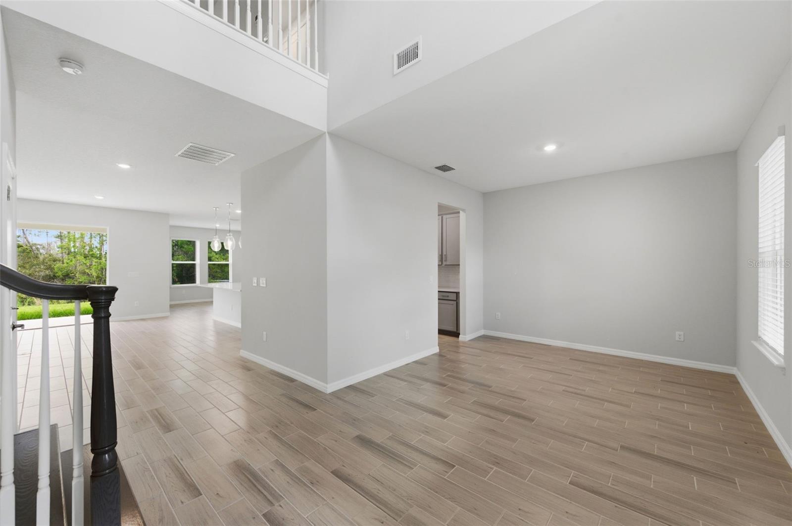1645 TRAILHEAD LN, ZEPHYRHILLS, FL — photo 6