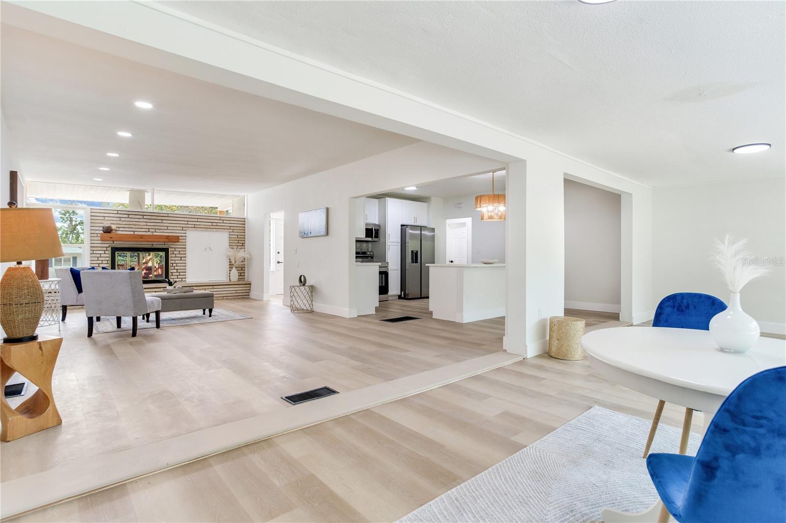 2753 VALENCIA DR, SARASOTA, FL — photo 20