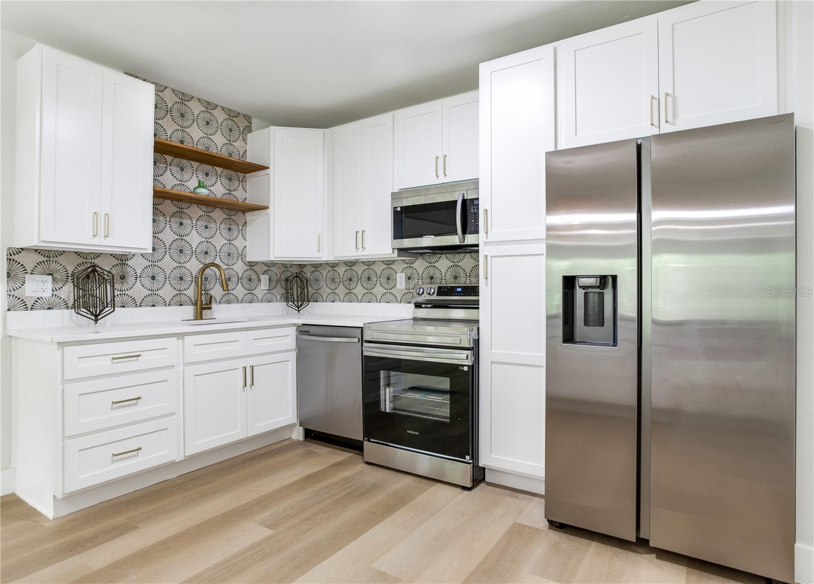 2753 VALENCIA DR, SARASOTA, FL — photo 29