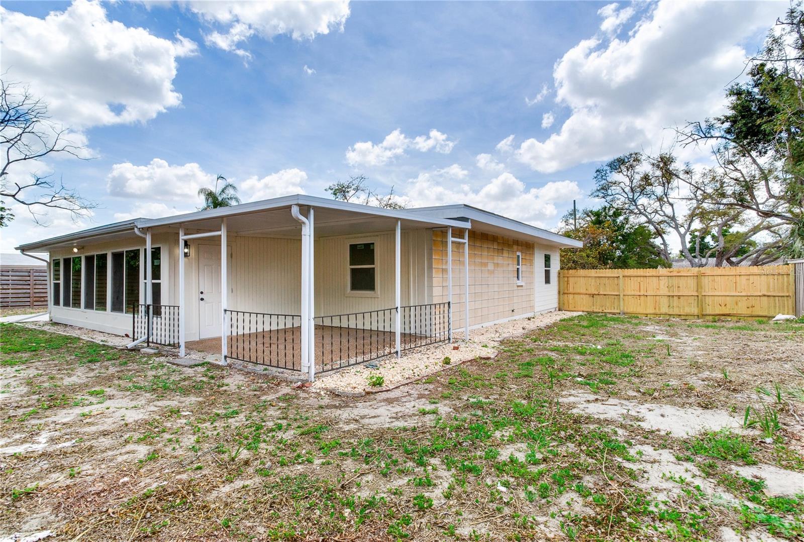 2753 VALENCIA DR, SARASOTA, FL — photo 42