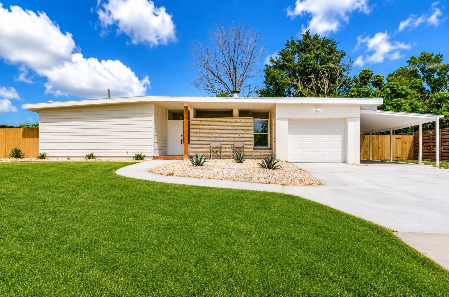 2753 VALENCIA DR, SARASOTA, FL