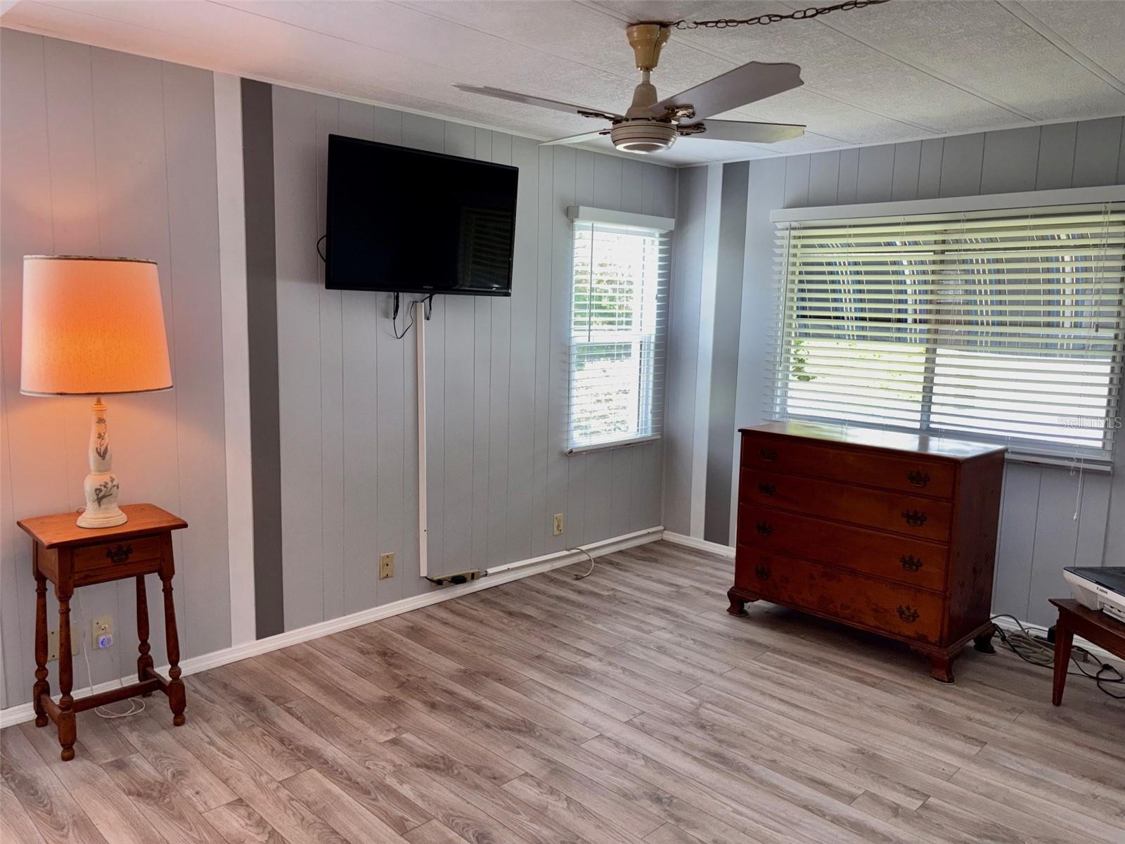 413 CERVINA DR N, VENICE, FL — photo 27