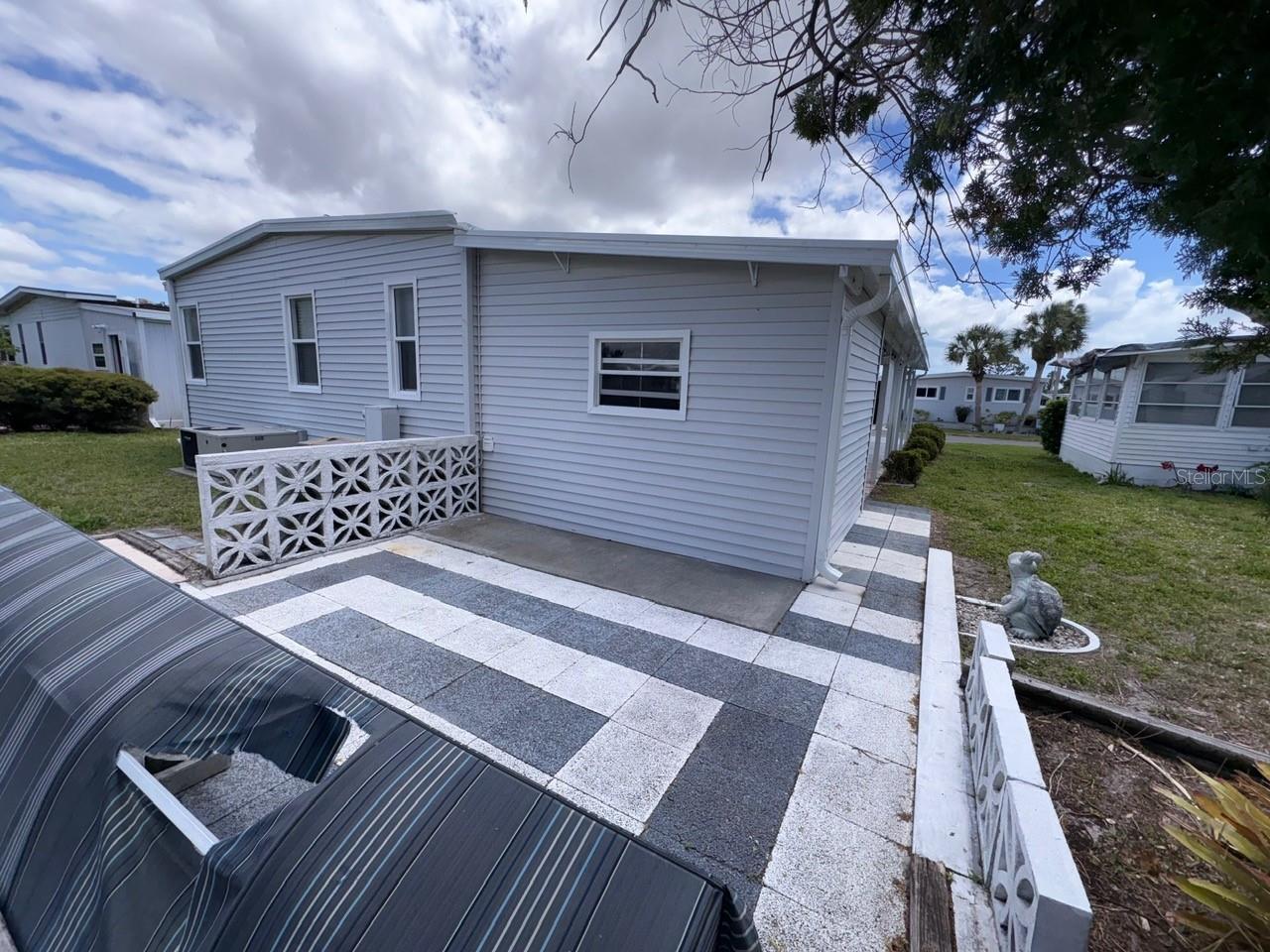 413 CERVINA DR N, VENICE, FL — photo 44