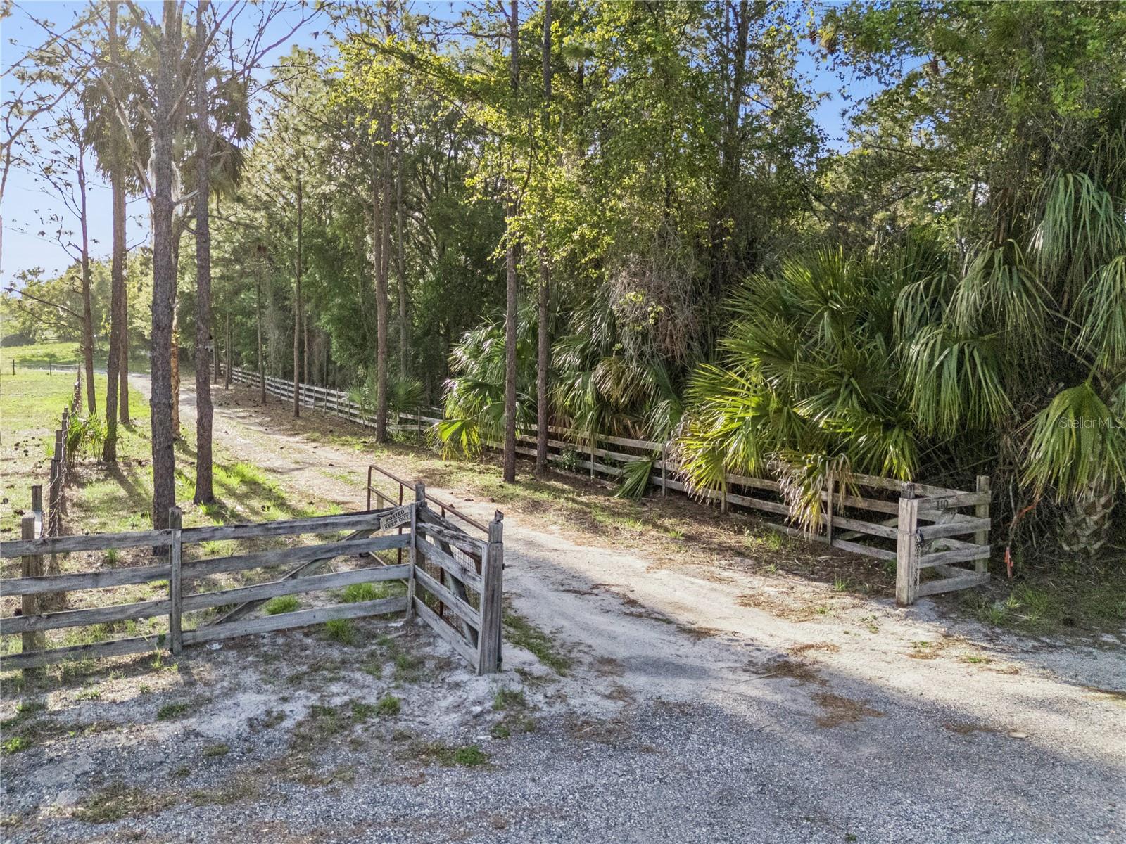 110 WILD HORSE RUN, DELTONA, FL — photo 35