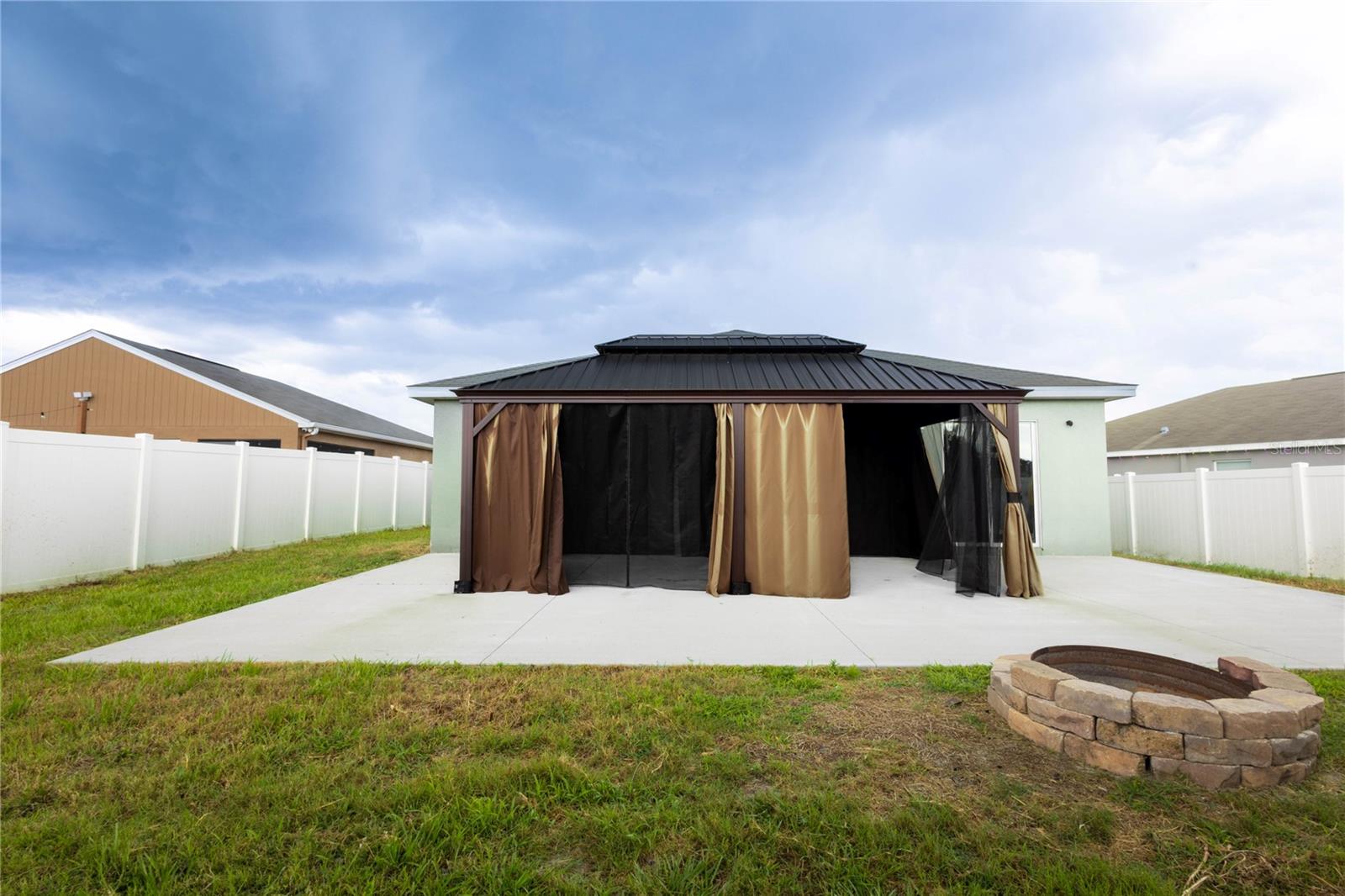 6517 BAYSTON HILL PL, ZEPHYRHILLS, FL — photo 23
