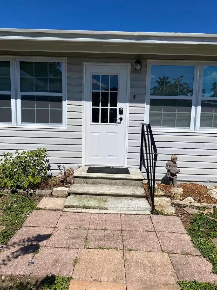 5247 ALPACA DR, WEEKI WACHEE, FL