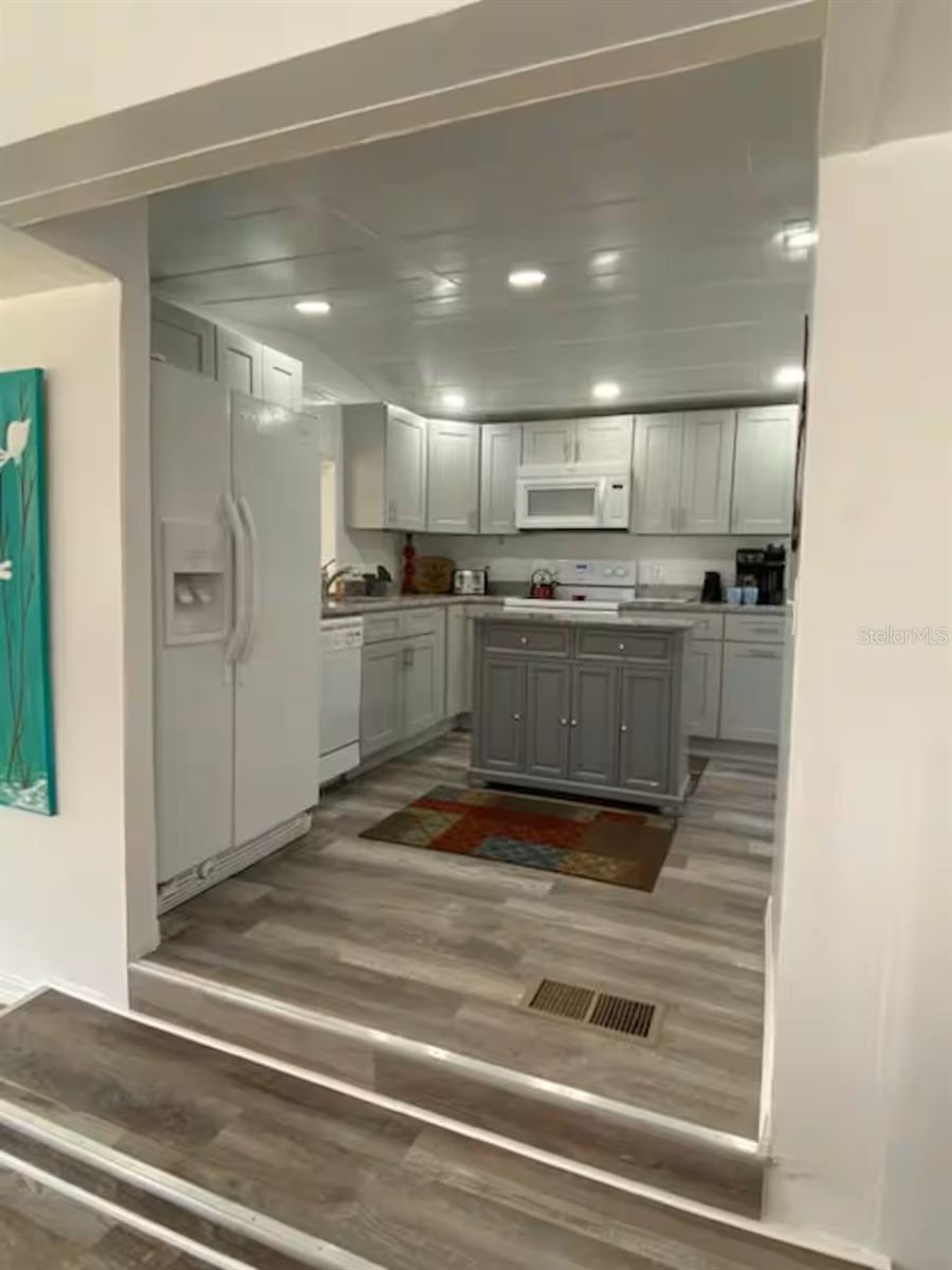 5247 ALPACA DR, WEEKI WACHEE, FL — photo 4