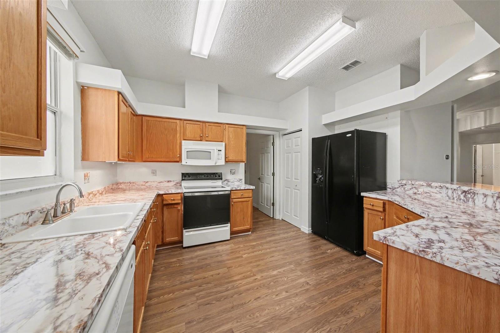 512 GRAND VISTA TRL, LEESBURG, FL — photo 15