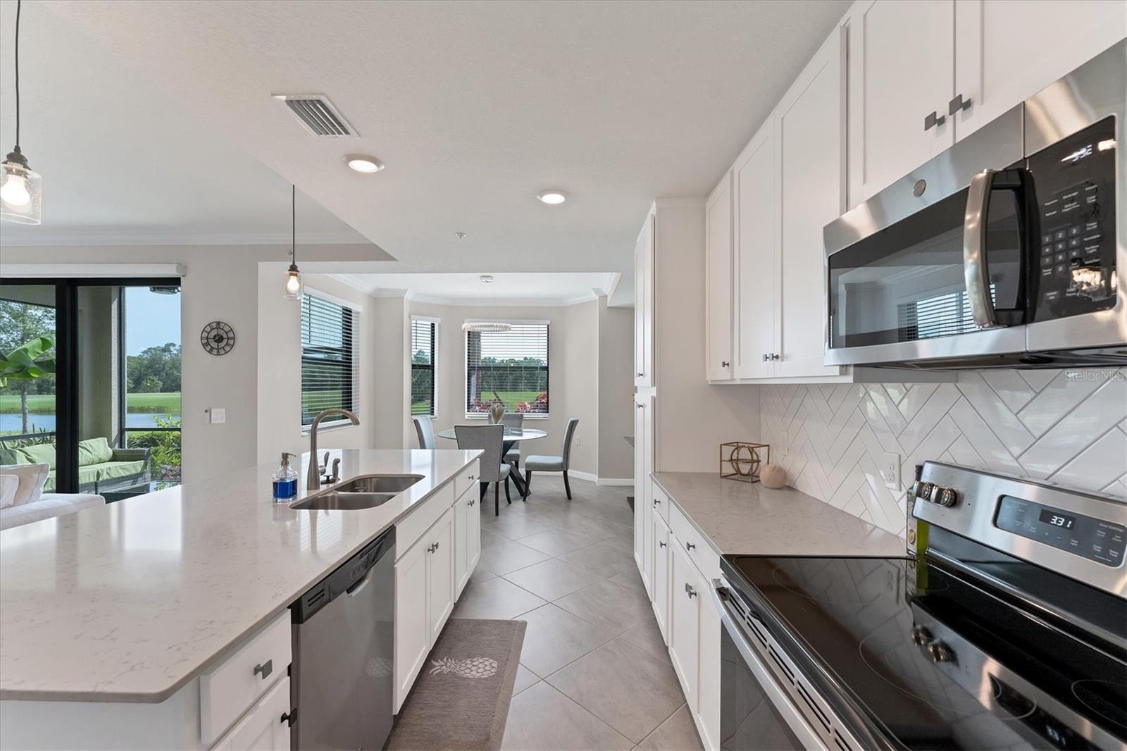 17704 GAWTHROP DR #102, BRADENTON, FL — photo 9