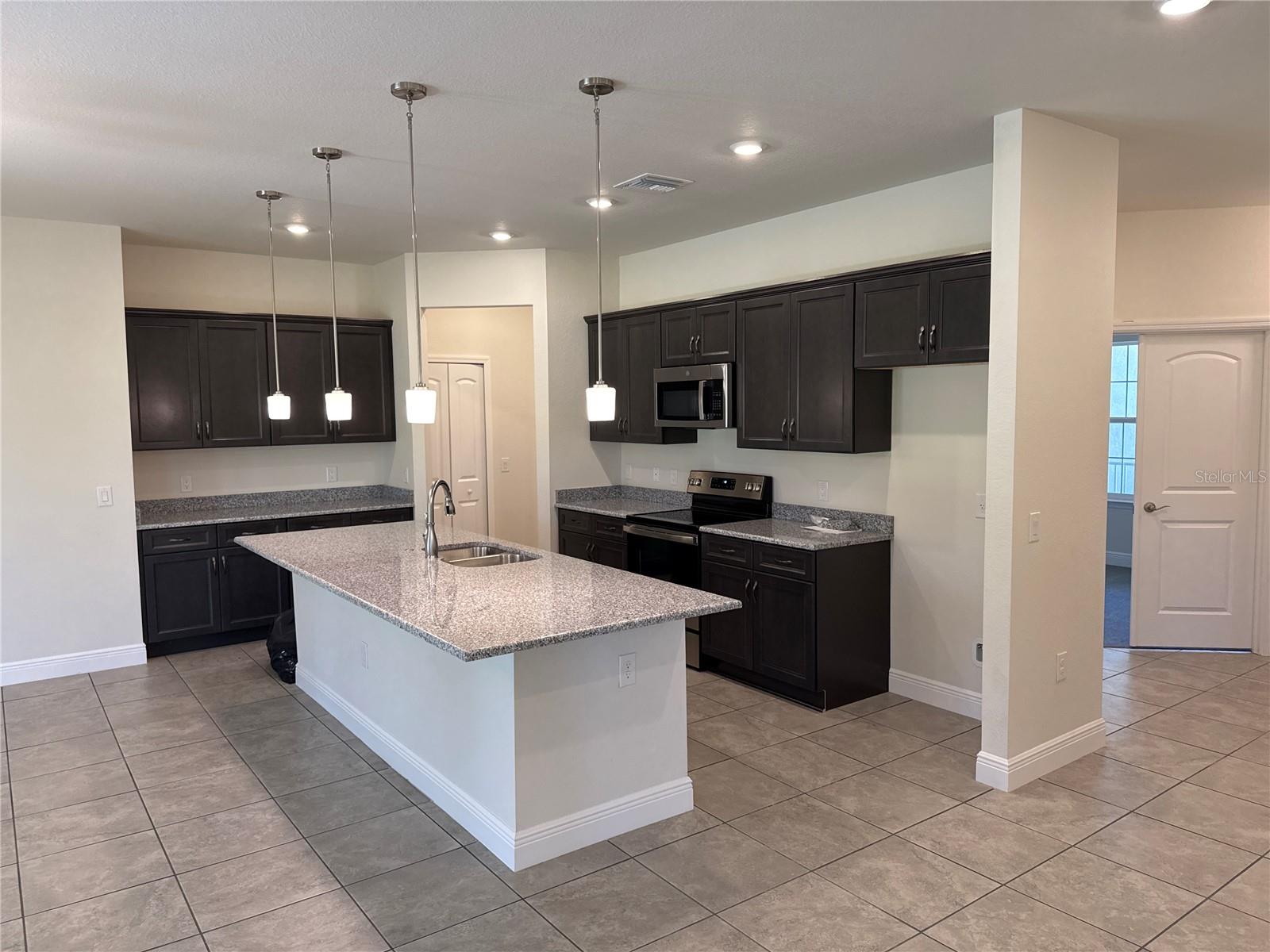 4698 ADDLEY AVE, NORTH PORT, FL — photo 2