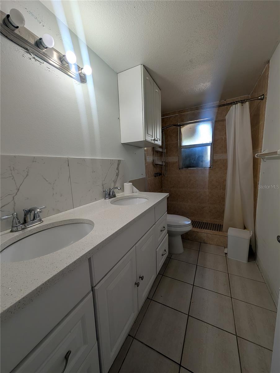 2731 17TH ST, SARASOTA, FL — photo 12