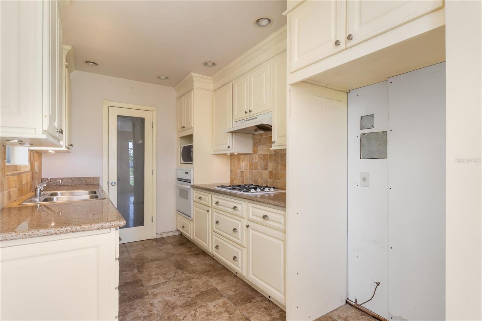 3107 EASY ST, PORT CHARLOTTE, FL — photo 12