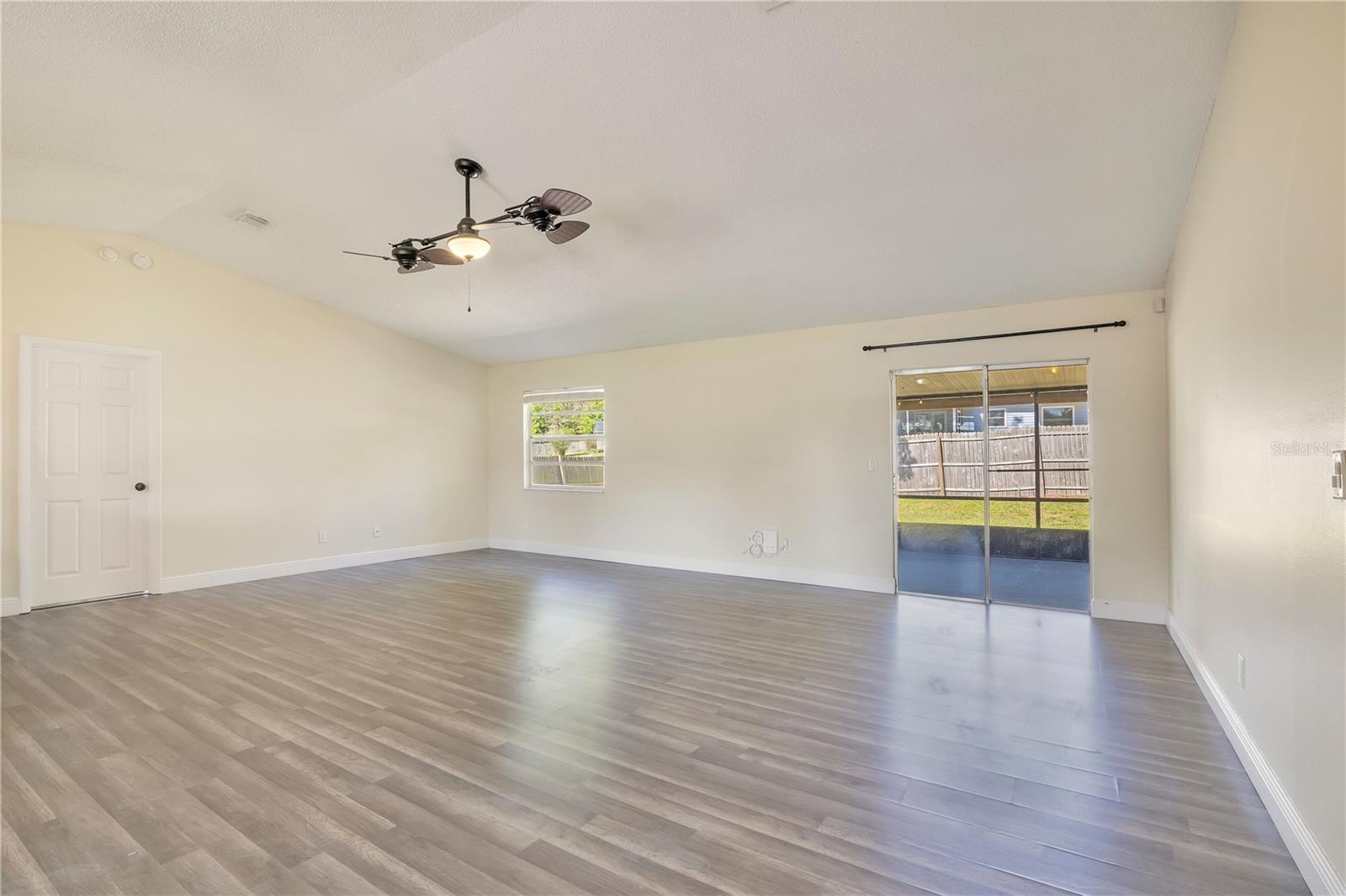 370 N LAKE AVE, APOPKA, FL — photo 6