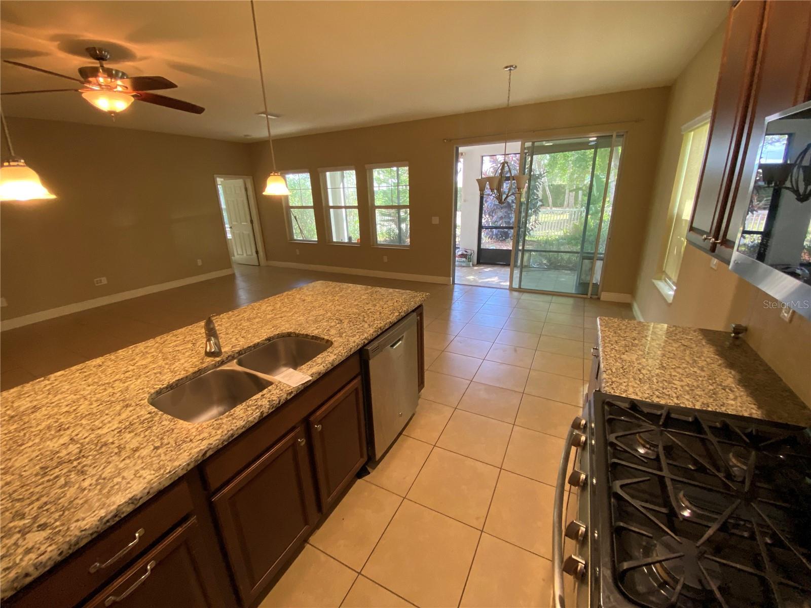 532 MANNS HARBOR DR, APOLLO BEACH, FL — photo 23
