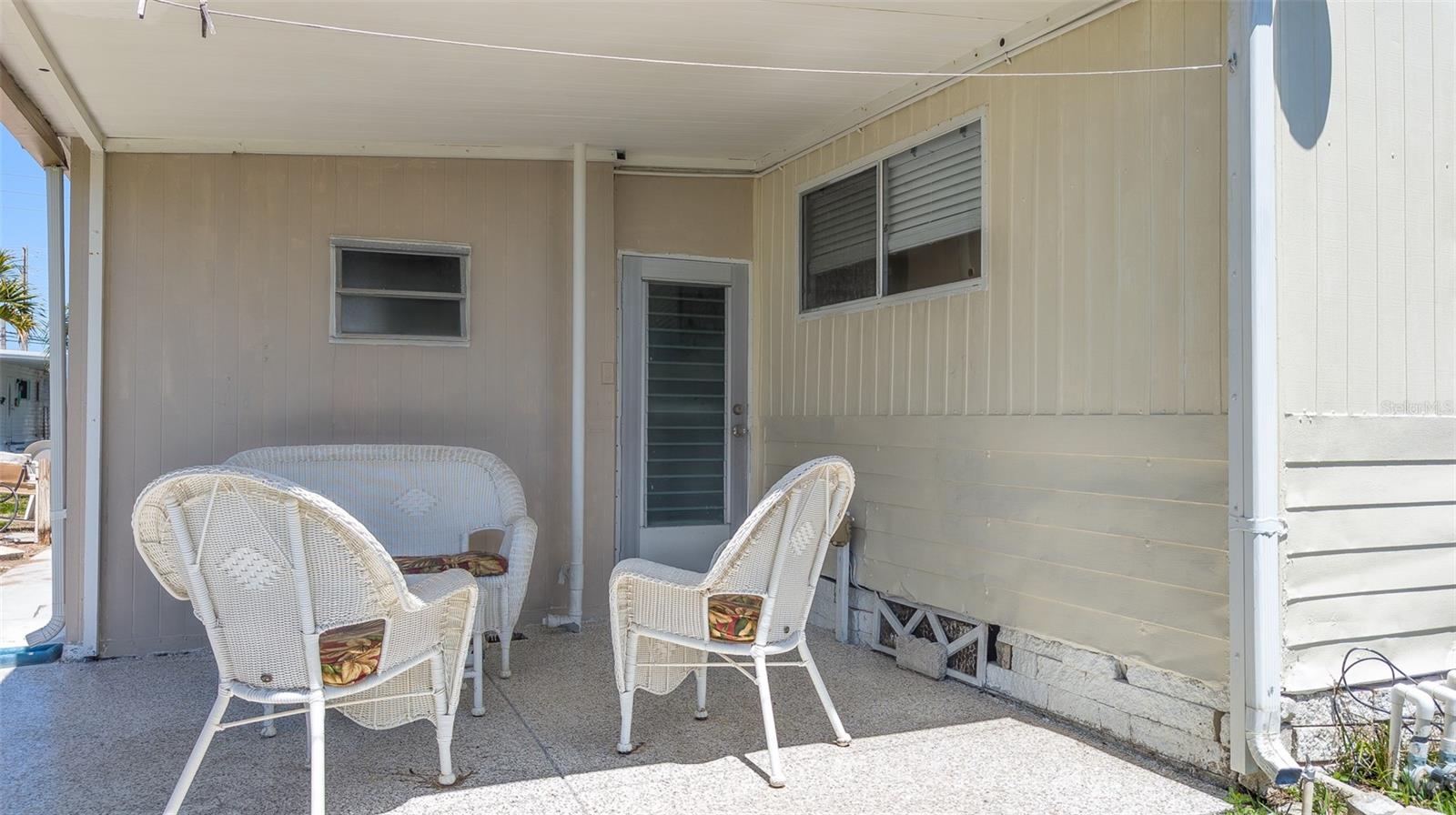 229 DIXIE, TARPON SPRINGS, FL — photo 31