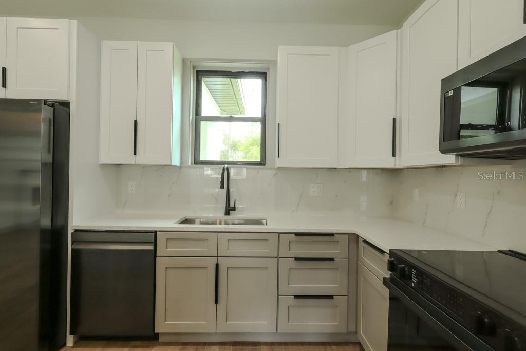5438 SYLVANIA AVE, NORTH PORT, FL — photo 4
