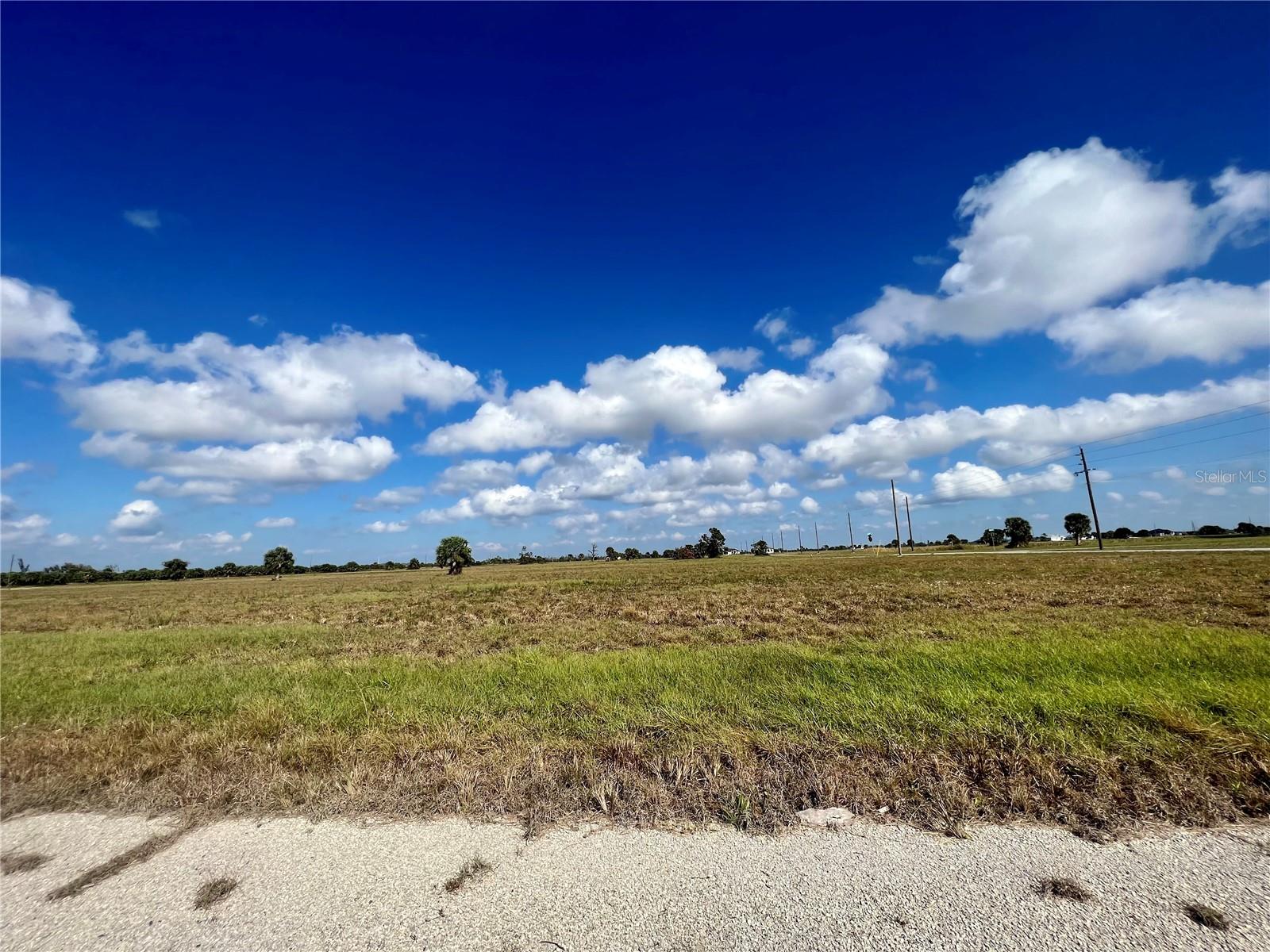4 COTTONWOOD CT, PLACIDA, FL