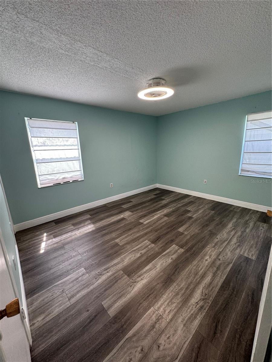 700 E AIRPORT BLVD #G4, SANFORD, FL — photo 2
