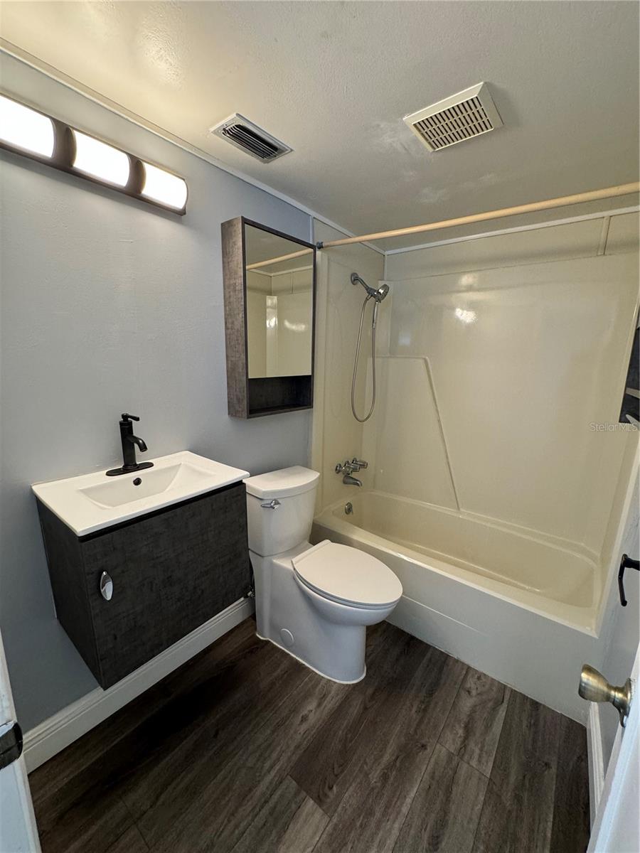 700 E AIRPORT BLVD #G4, SANFORD, FL — photo 4