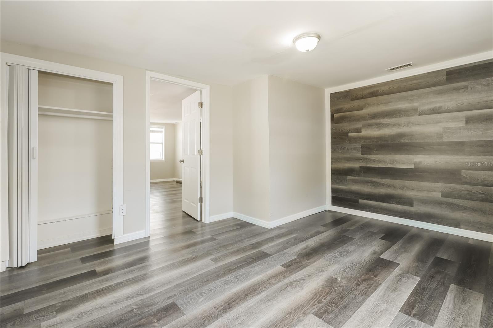 3147 36TH AVE N, ST PETERSBURG, FL — photo 6