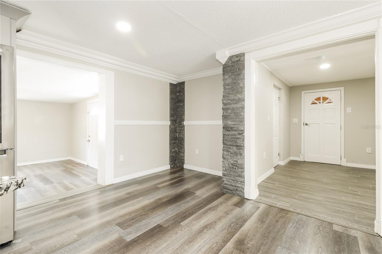3147 36TH AVE N, ST PETERSBURG, FL — photo 10