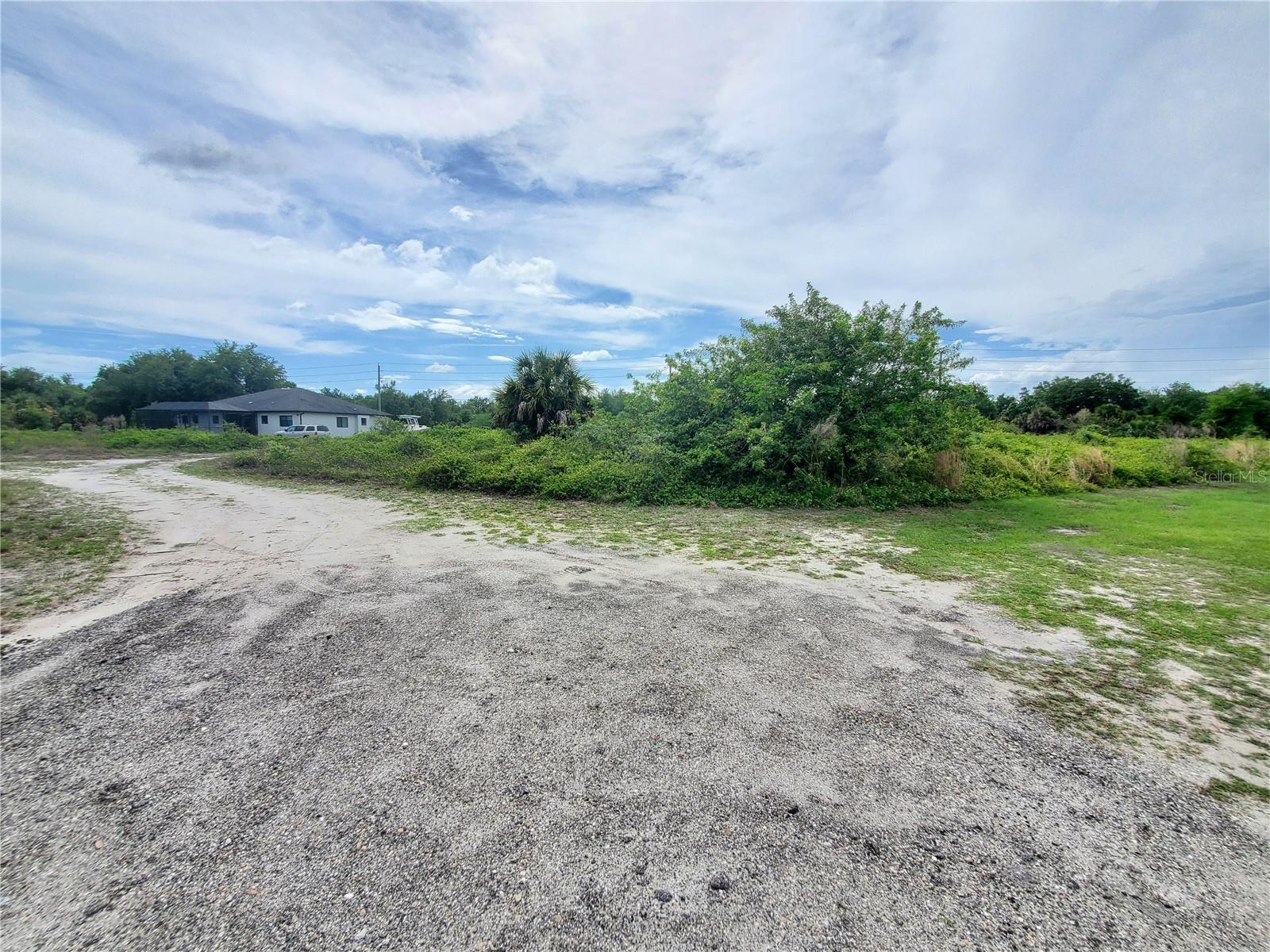 2065 CHAPLIN DR, PUNTA GORDA, FL — photo 8