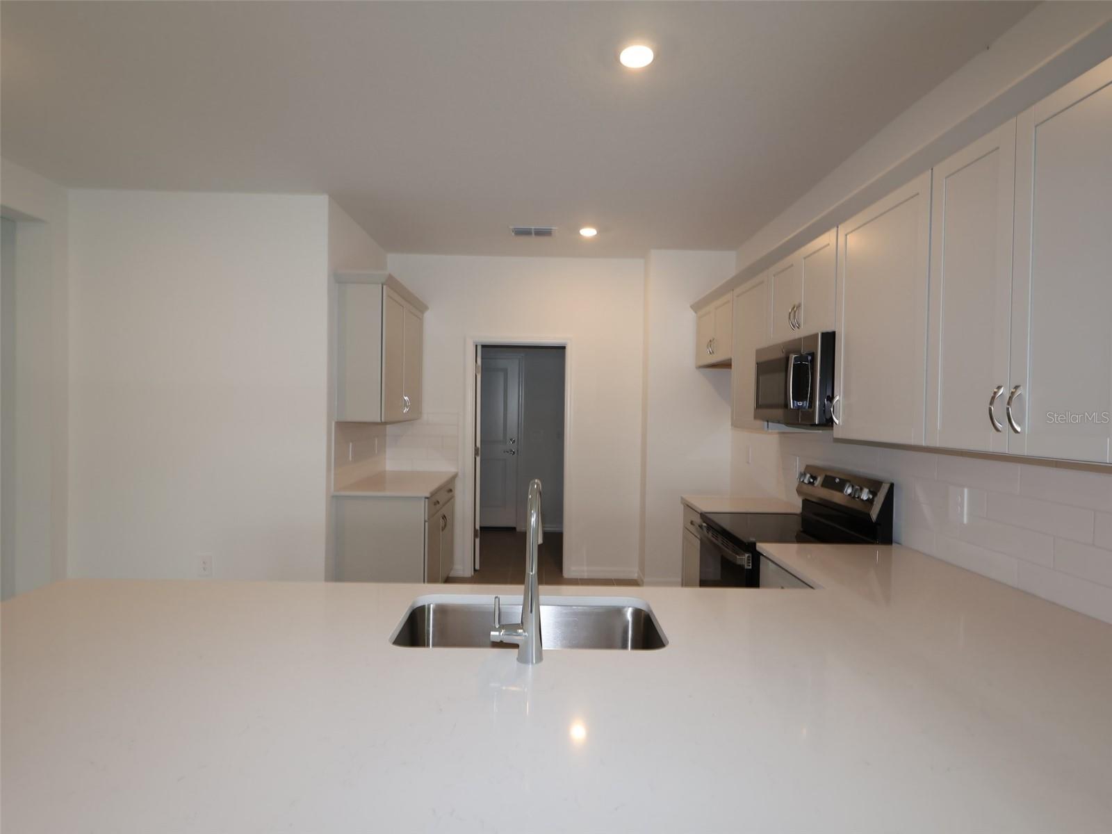9117 OPTIMIST WAY, PALMETTO, FL — photo 5