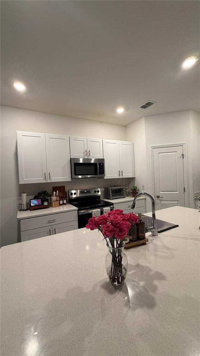 2966 CANARY AVE, DAVENPORT, FL — photo 8