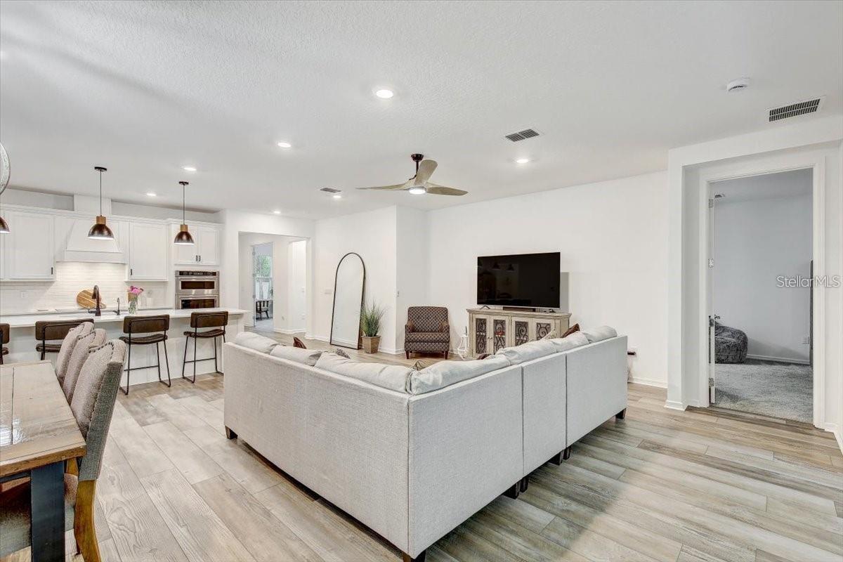 2824 QUAIL CREST CT, VALRICO, FL — photo 13
