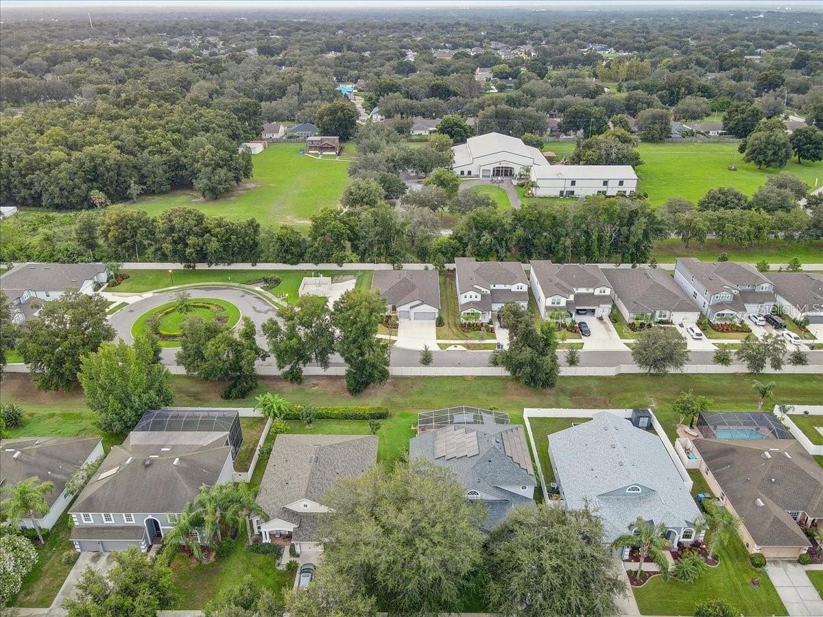 2824 QUAIL CREST CT, VALRICO, FL — photo 32