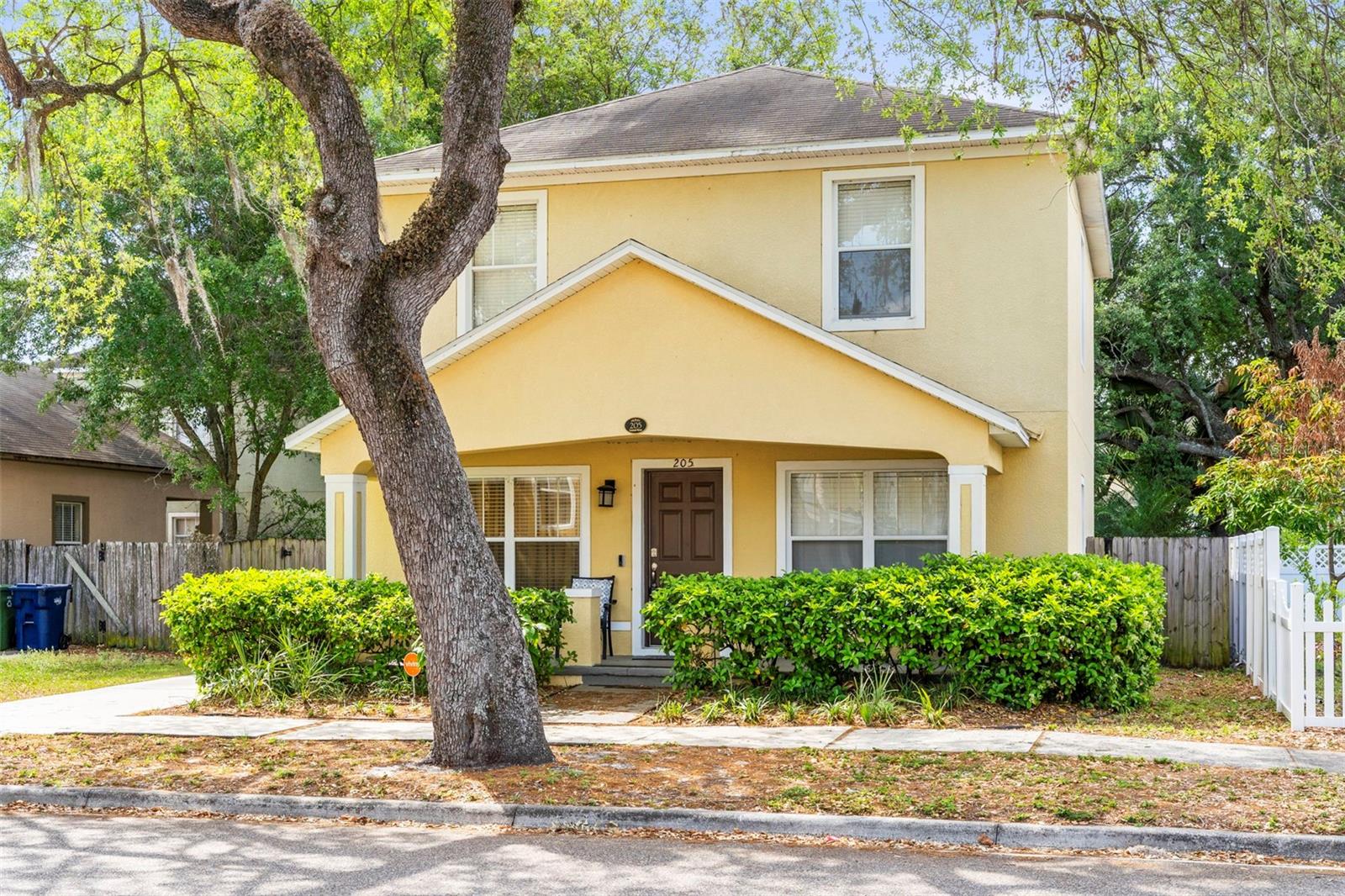 205 E KIRBY ST, TAMPA, FL — photo 2