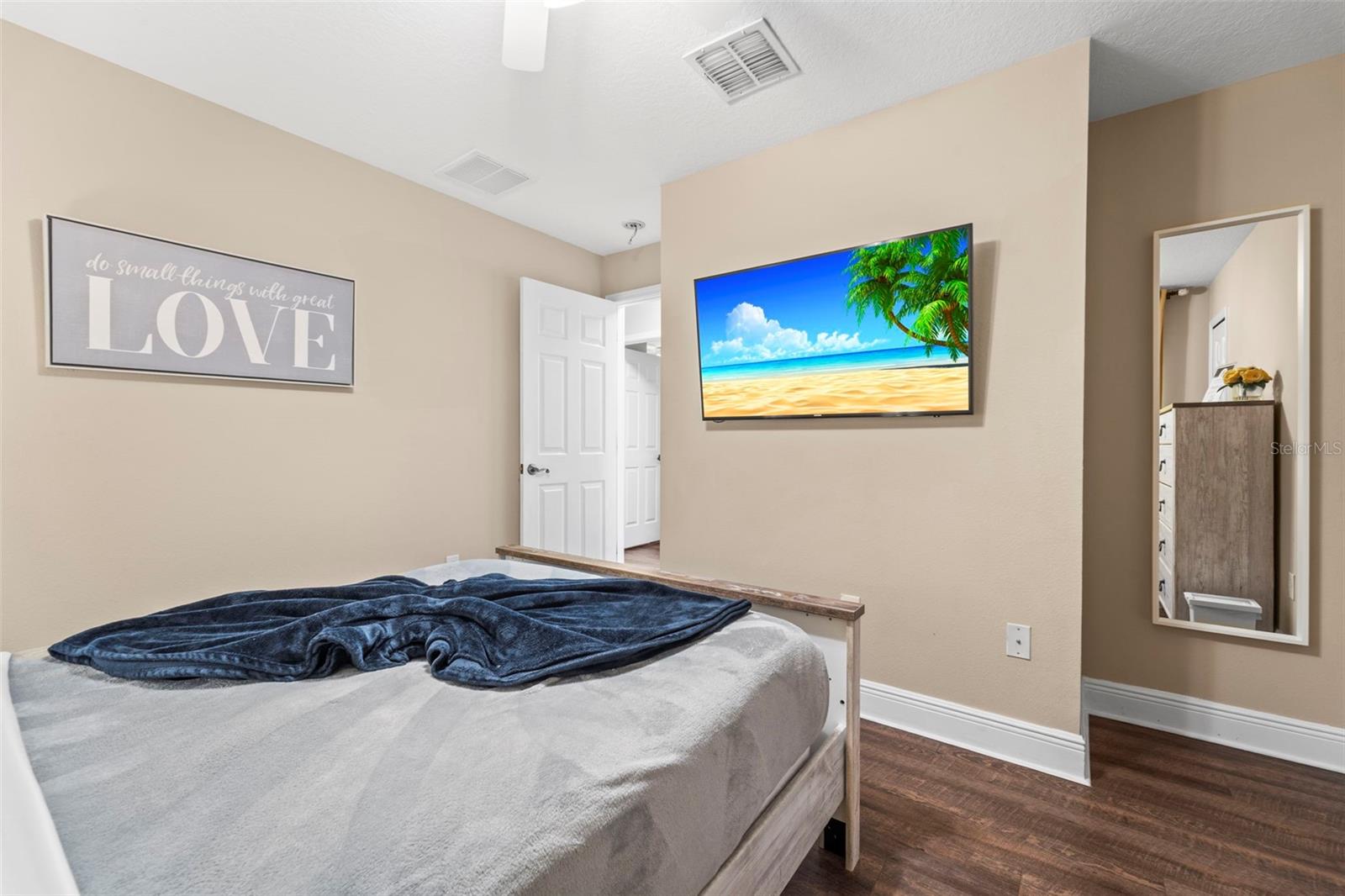 205 E KIRBY ST, TAMPA, FL — photo 38