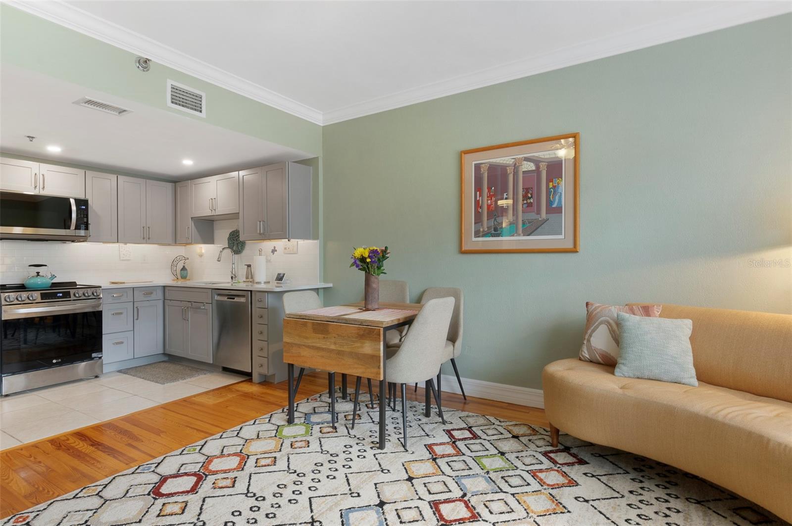 219 4TH AVE N #202, ST PETERSBURG, FL — photo 4