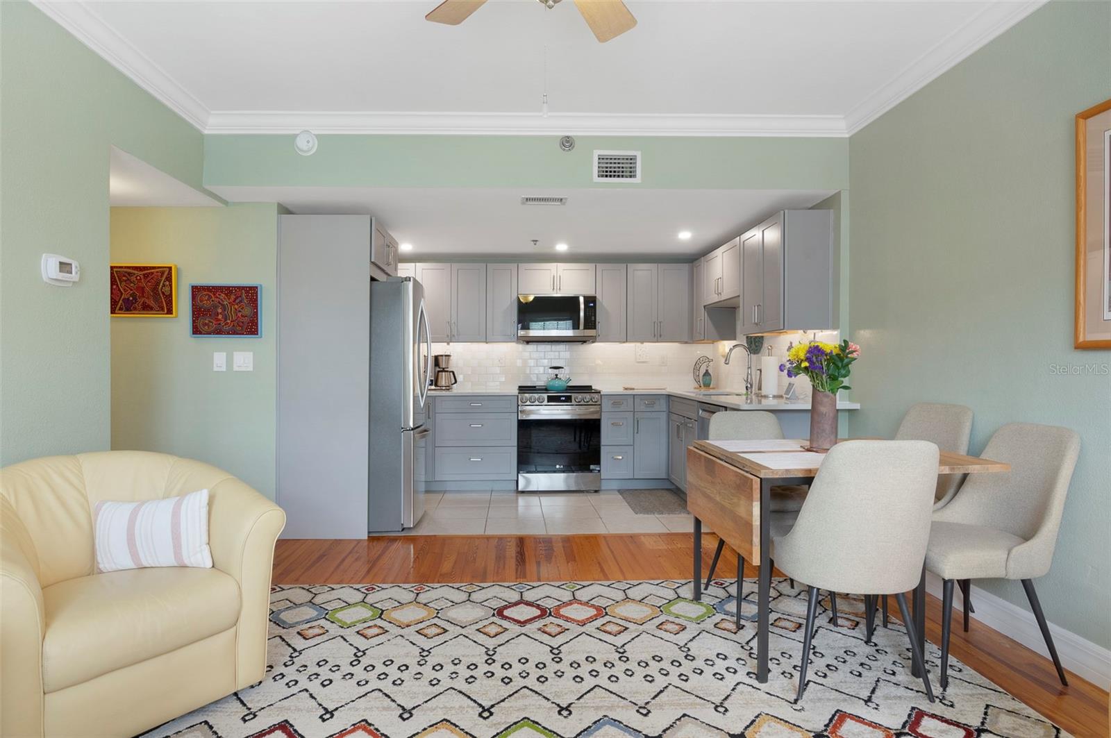 219 4TH AVE N #202, ST PETERSBURG, FL — photo 5