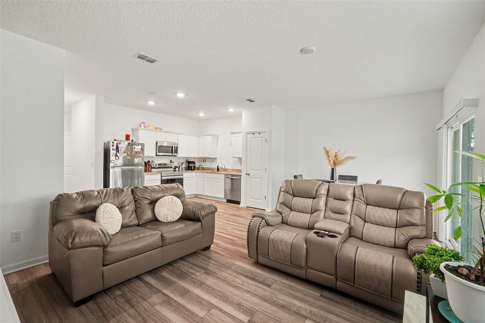 6203 DAERR RIDGE ST, ZEPHYRHILLS, FL — photo 9