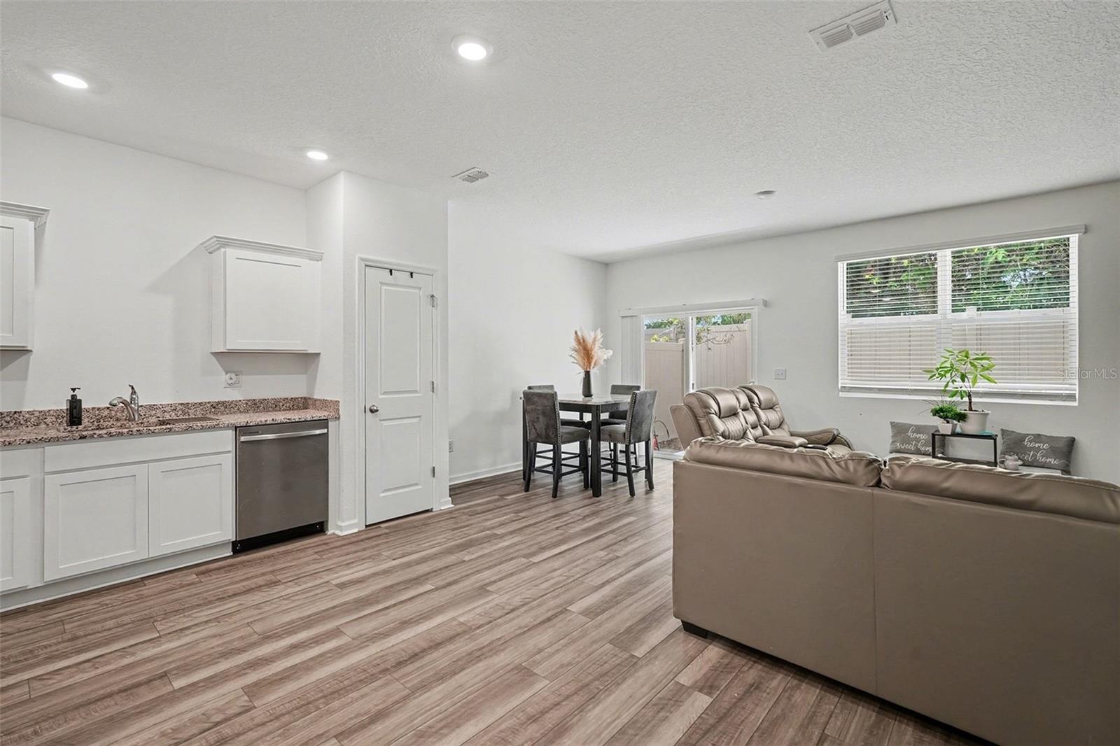 6203 DAERR RIDGE ST, ZEPHYRHILLS, FL — photo 13