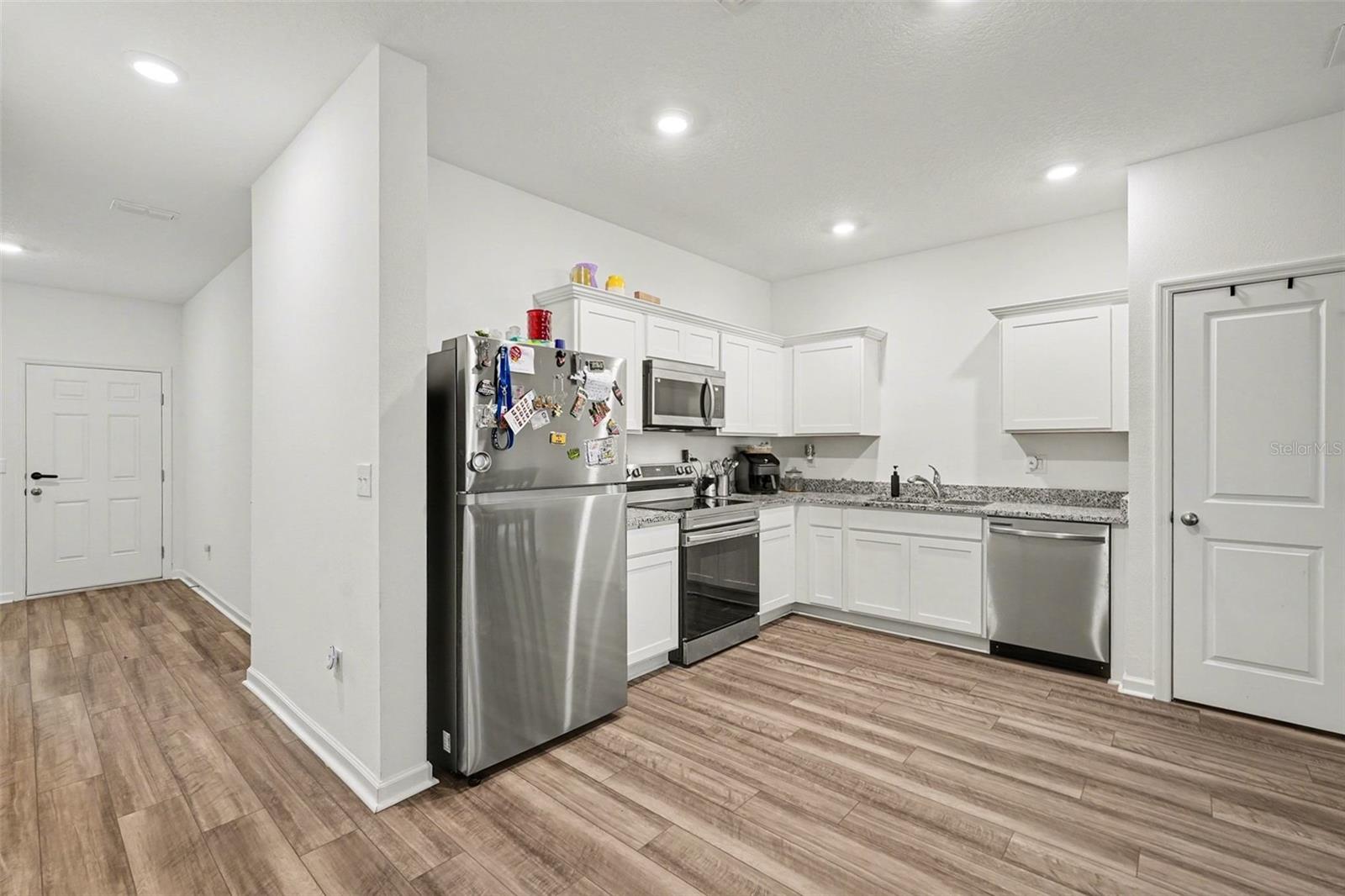 6203 DAERR RIDGE ST, ZEPHYRHILLS, FL — photo 15